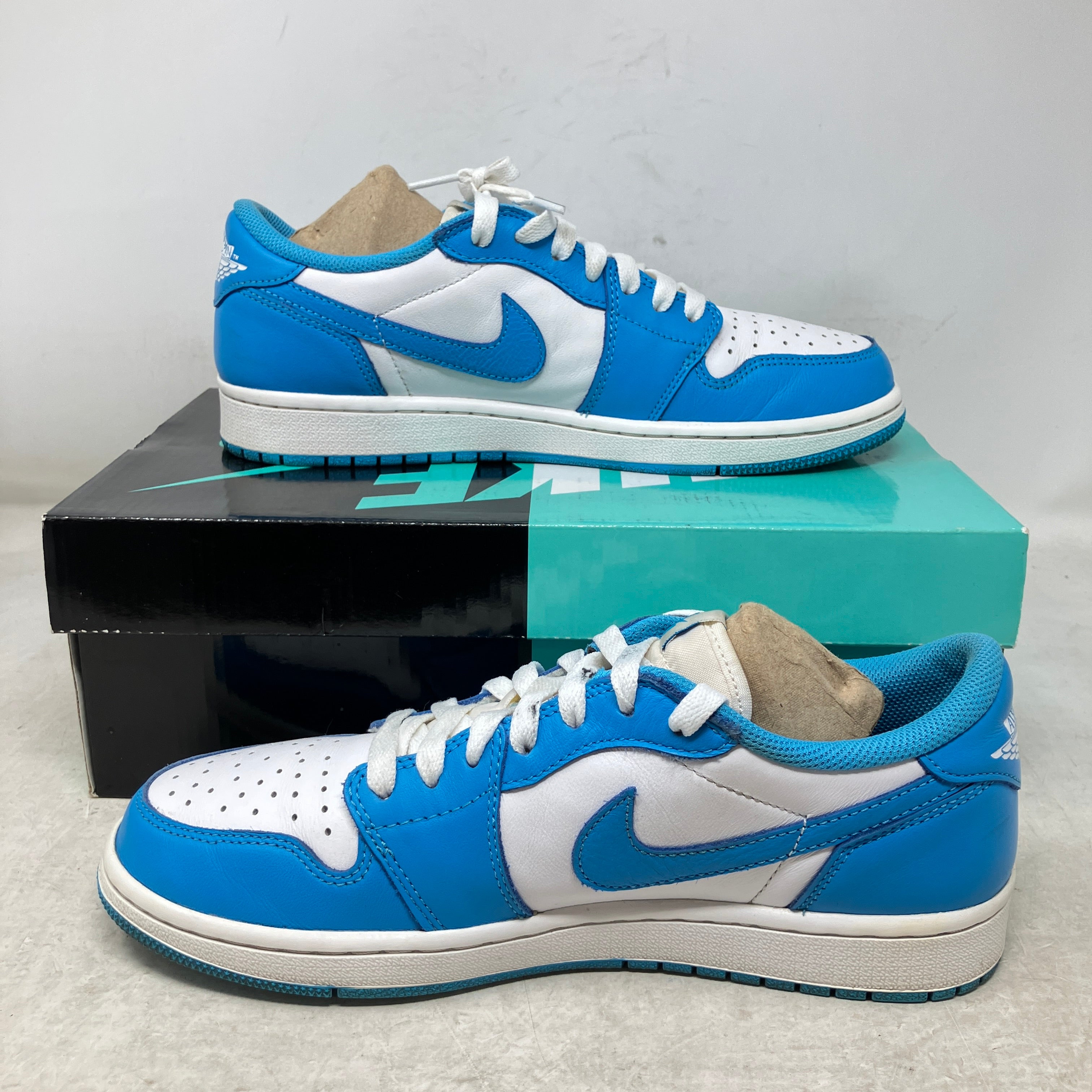 Jordan 1 Low SB UNC