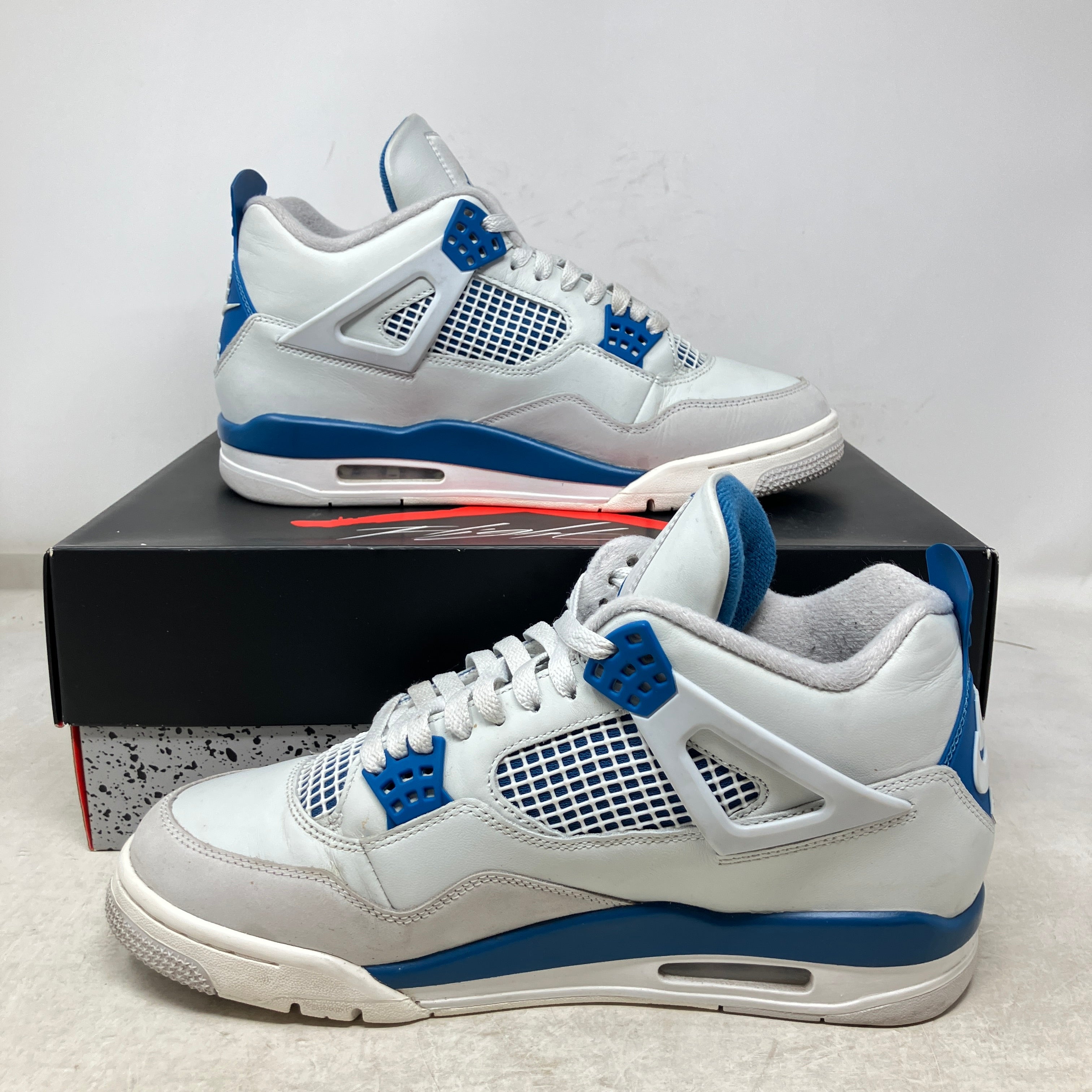 Jordan 4 Retro Military Blue (2024)