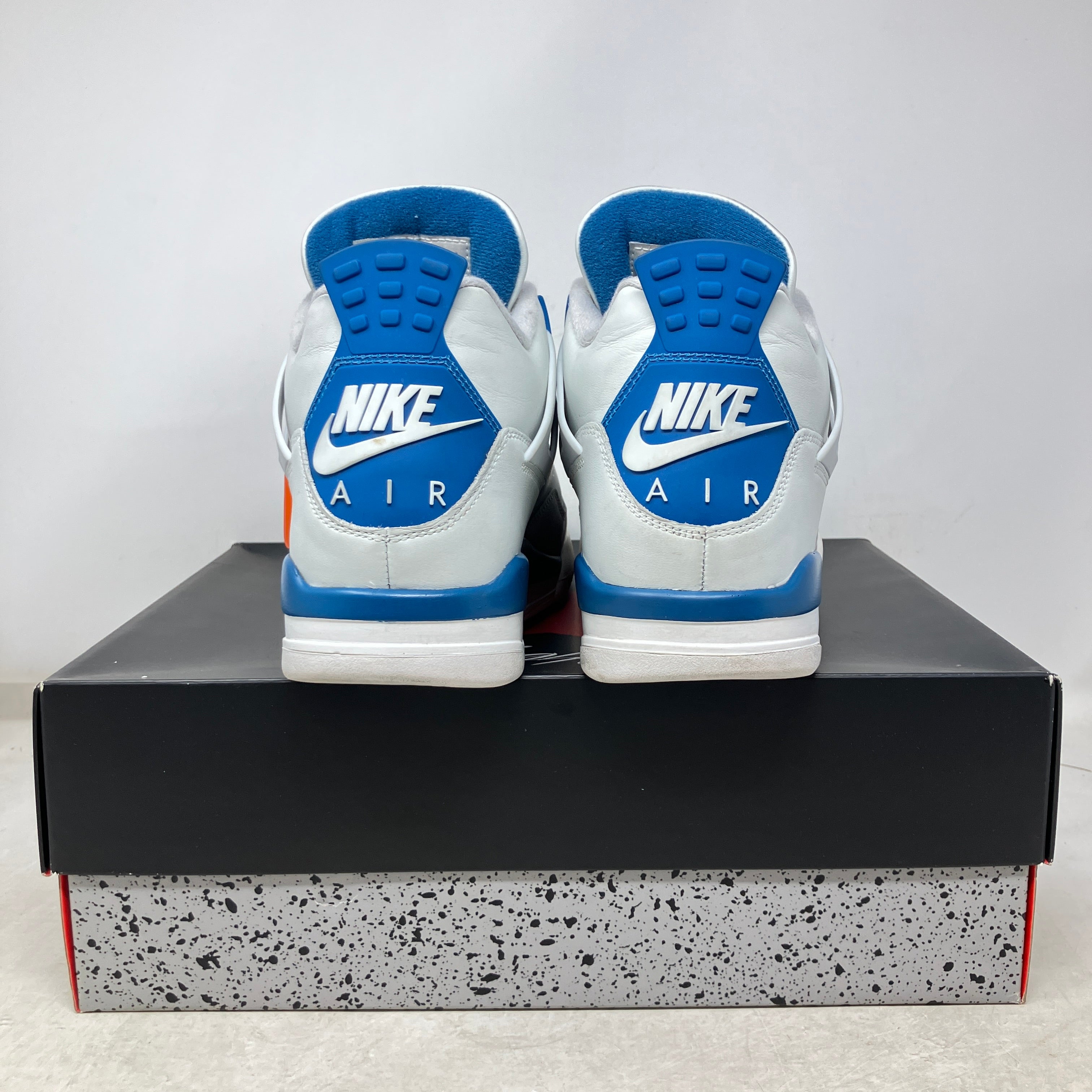 Jordan 4 Retro Military Blue (2024)