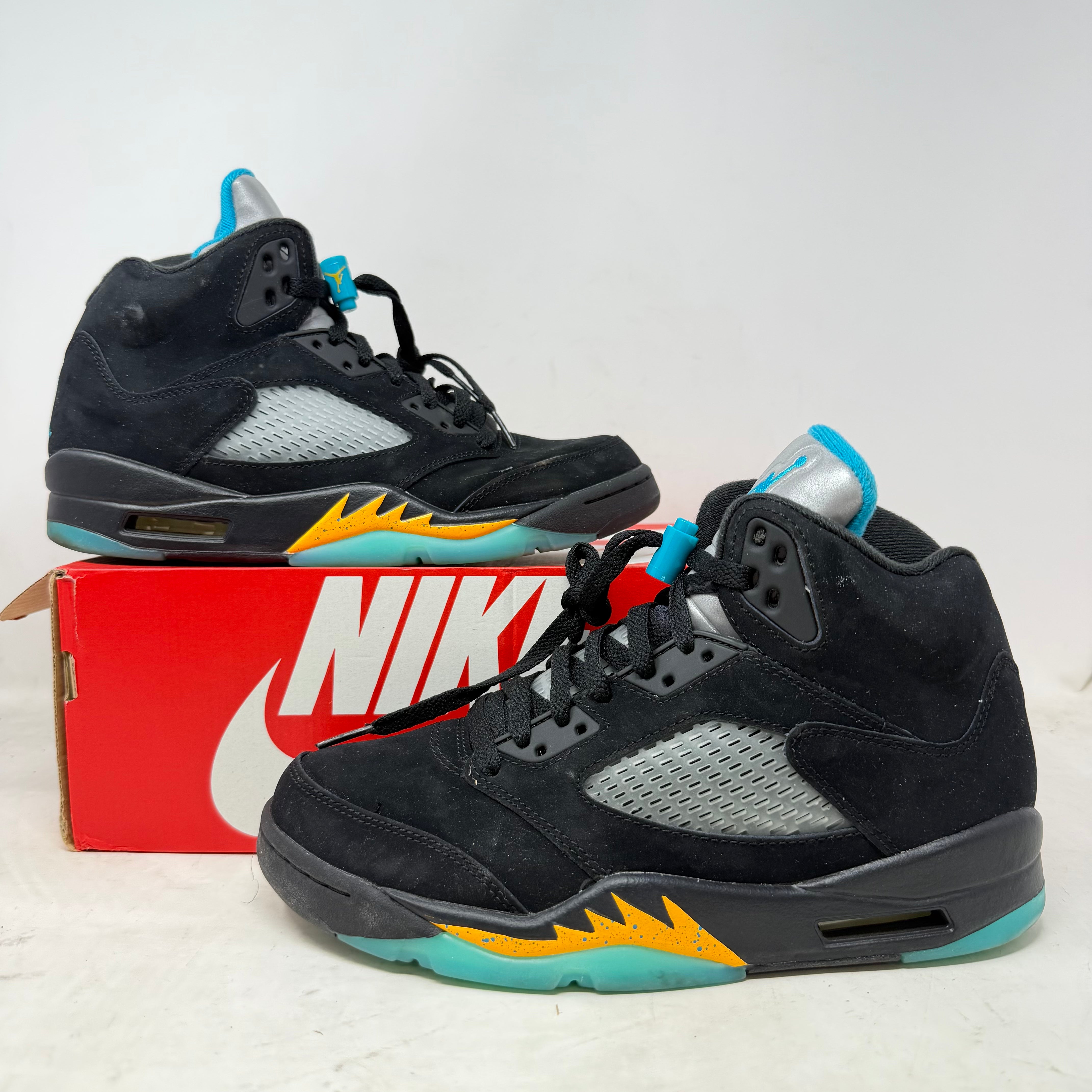 Jordan 5 Retro Aqua