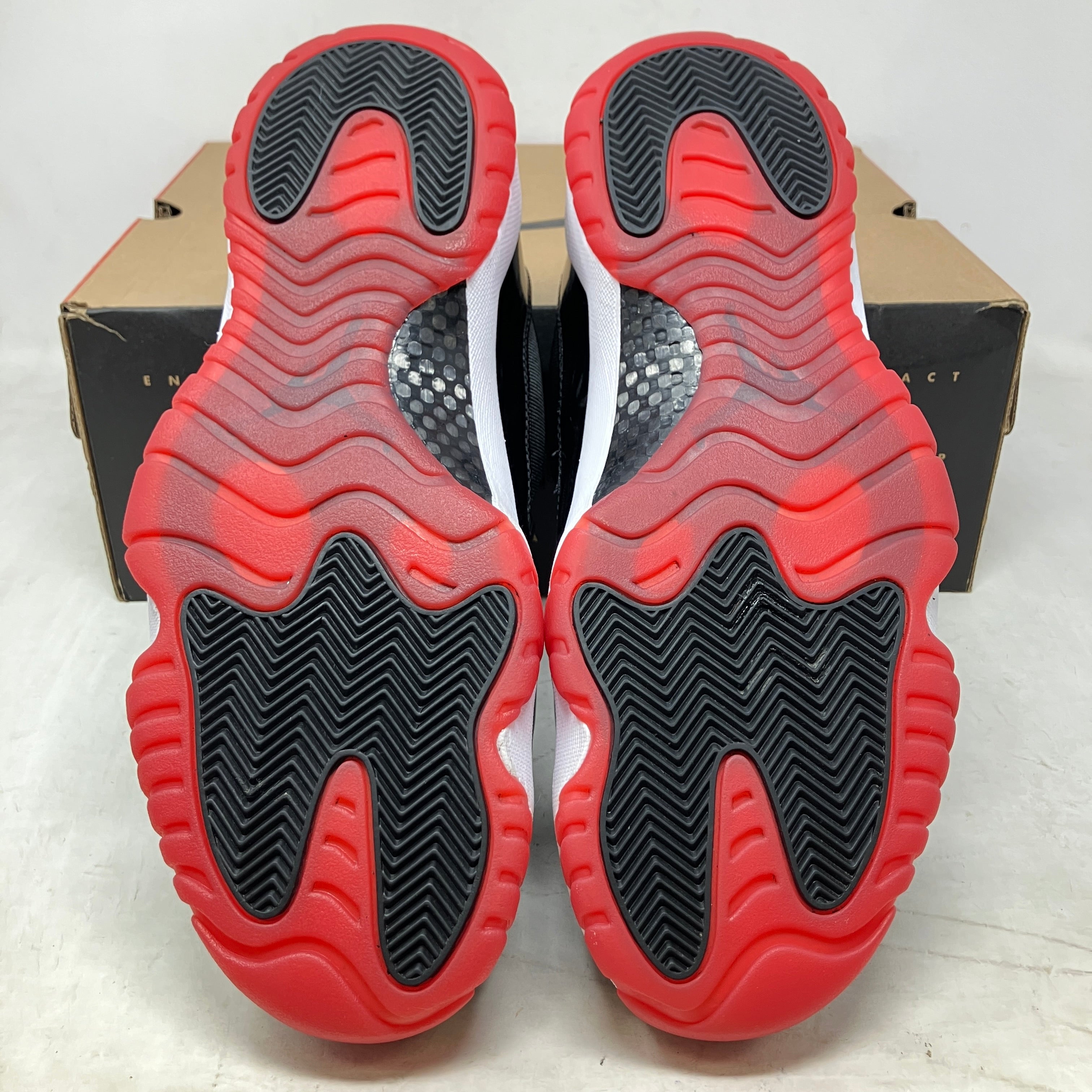 Jordan 11 Retro Low Bred (2025)
