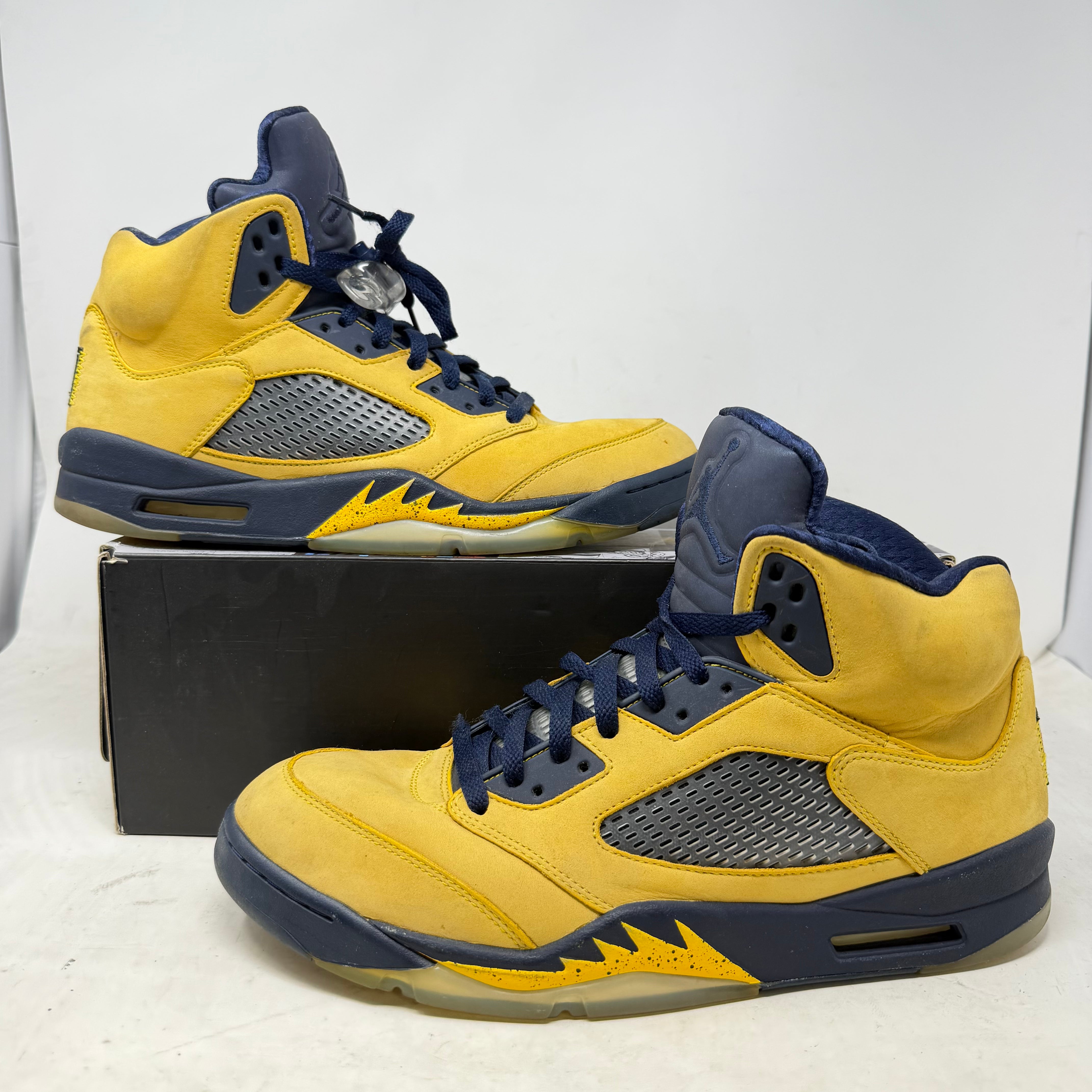 Jordan 5 Retro Michigan (2019)