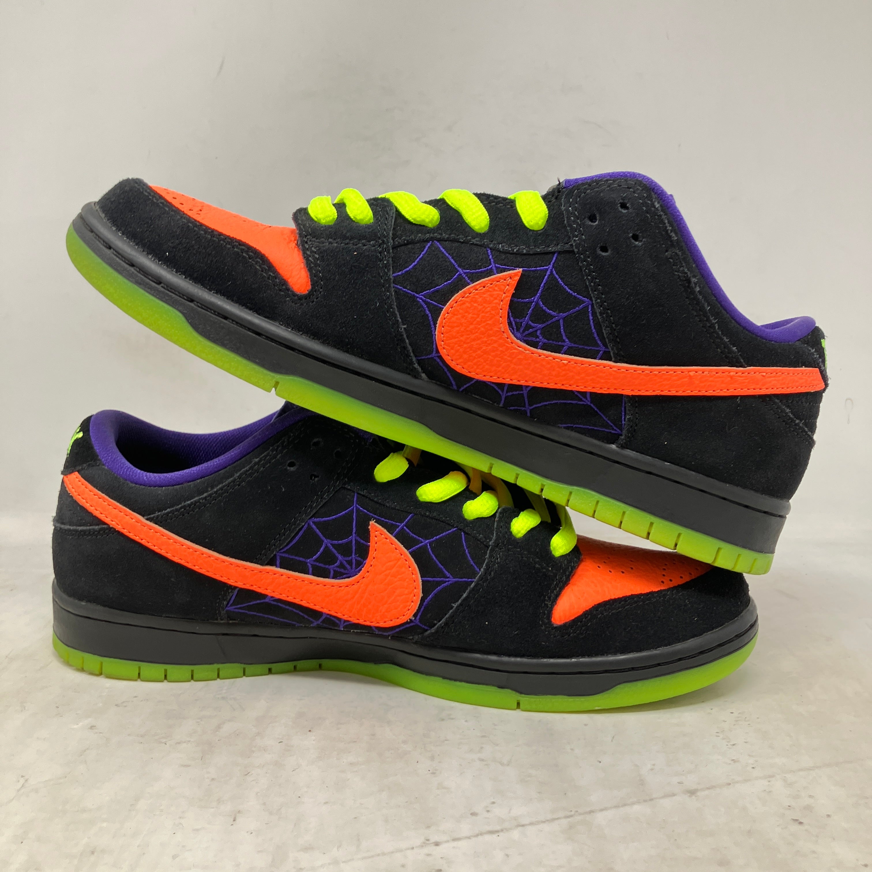 Nike SB Dunk Low Night of Mischief Halloween