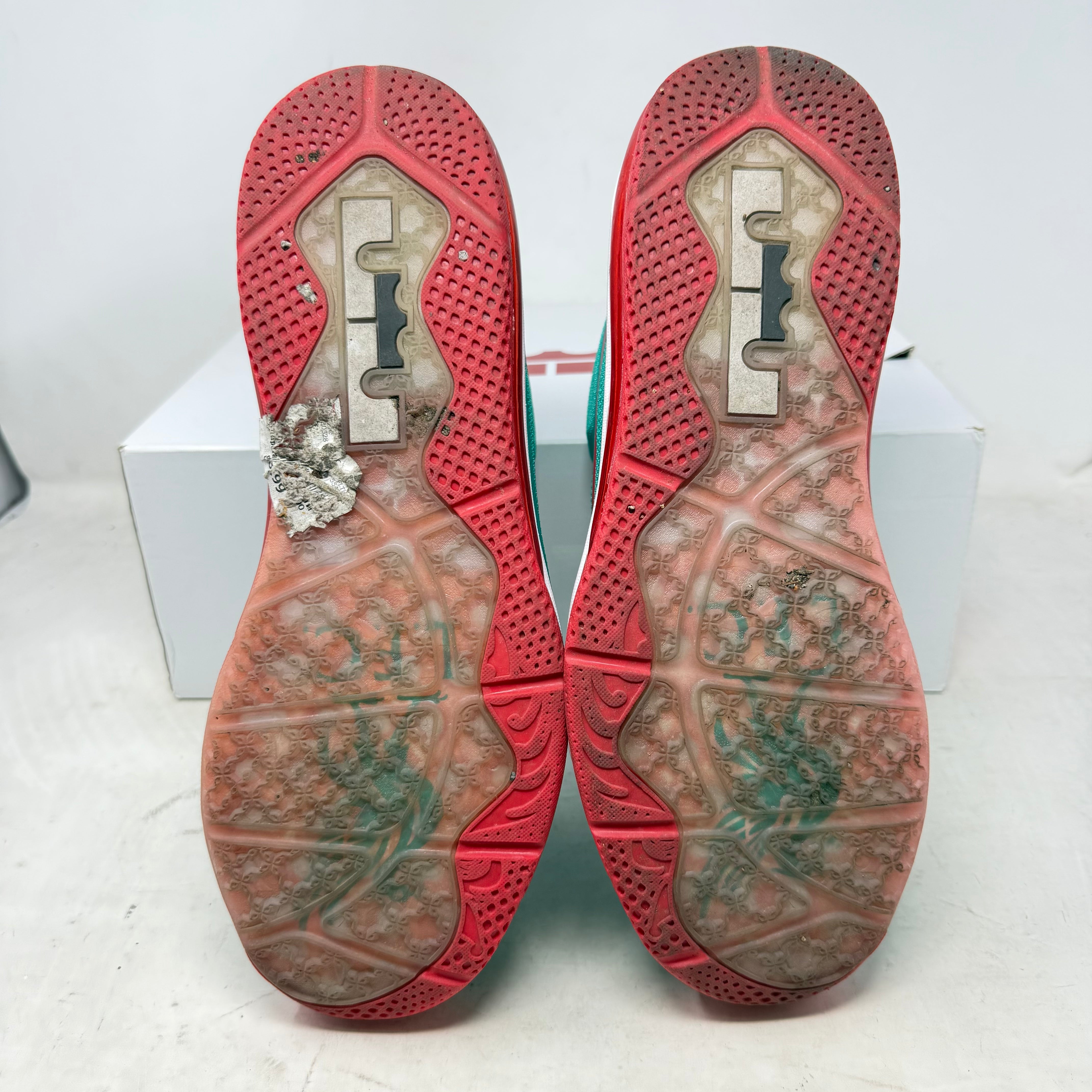 Nike LeBron 9 Low Reverse Liverpool