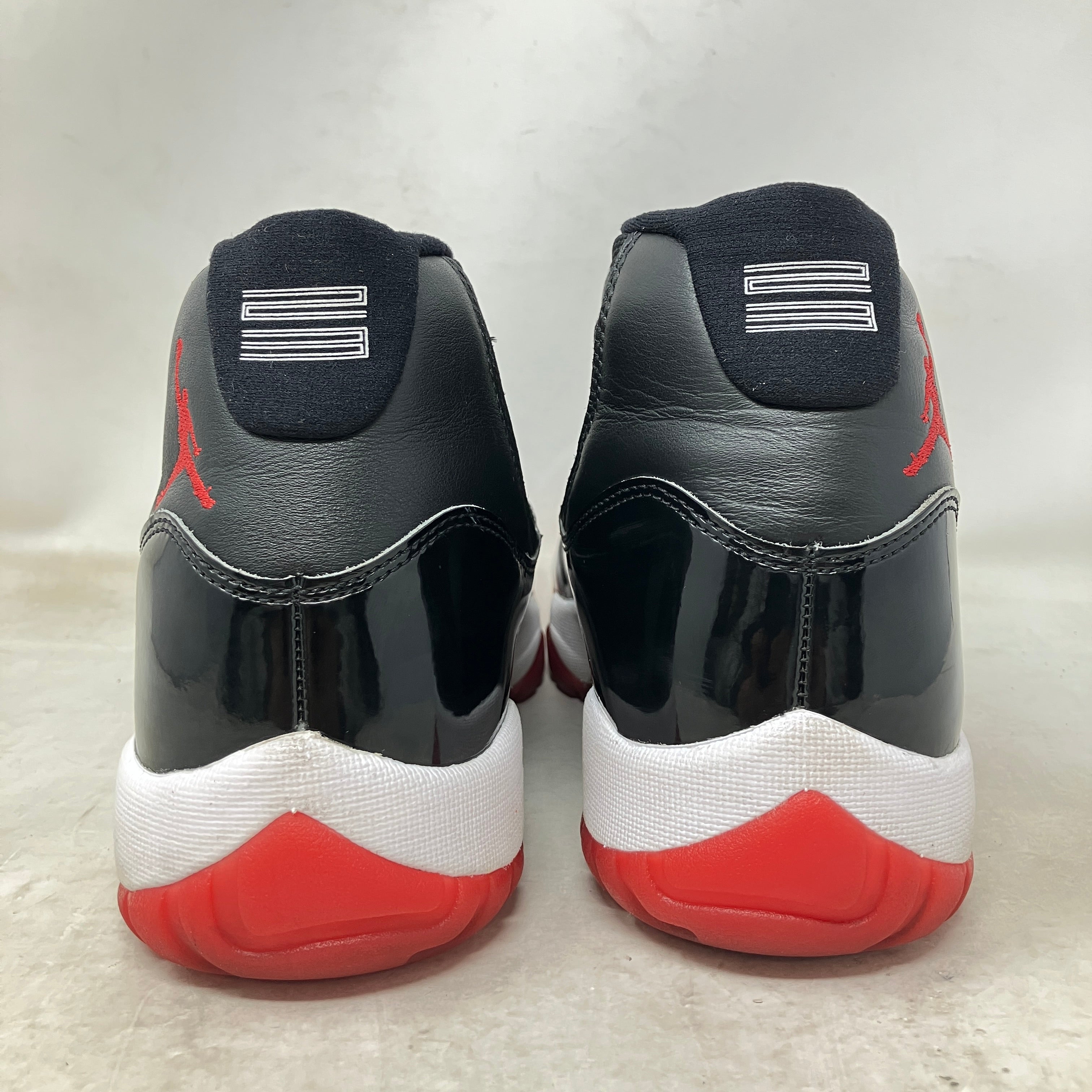 Jordan 11 Retro Playoffs Bred (2019)