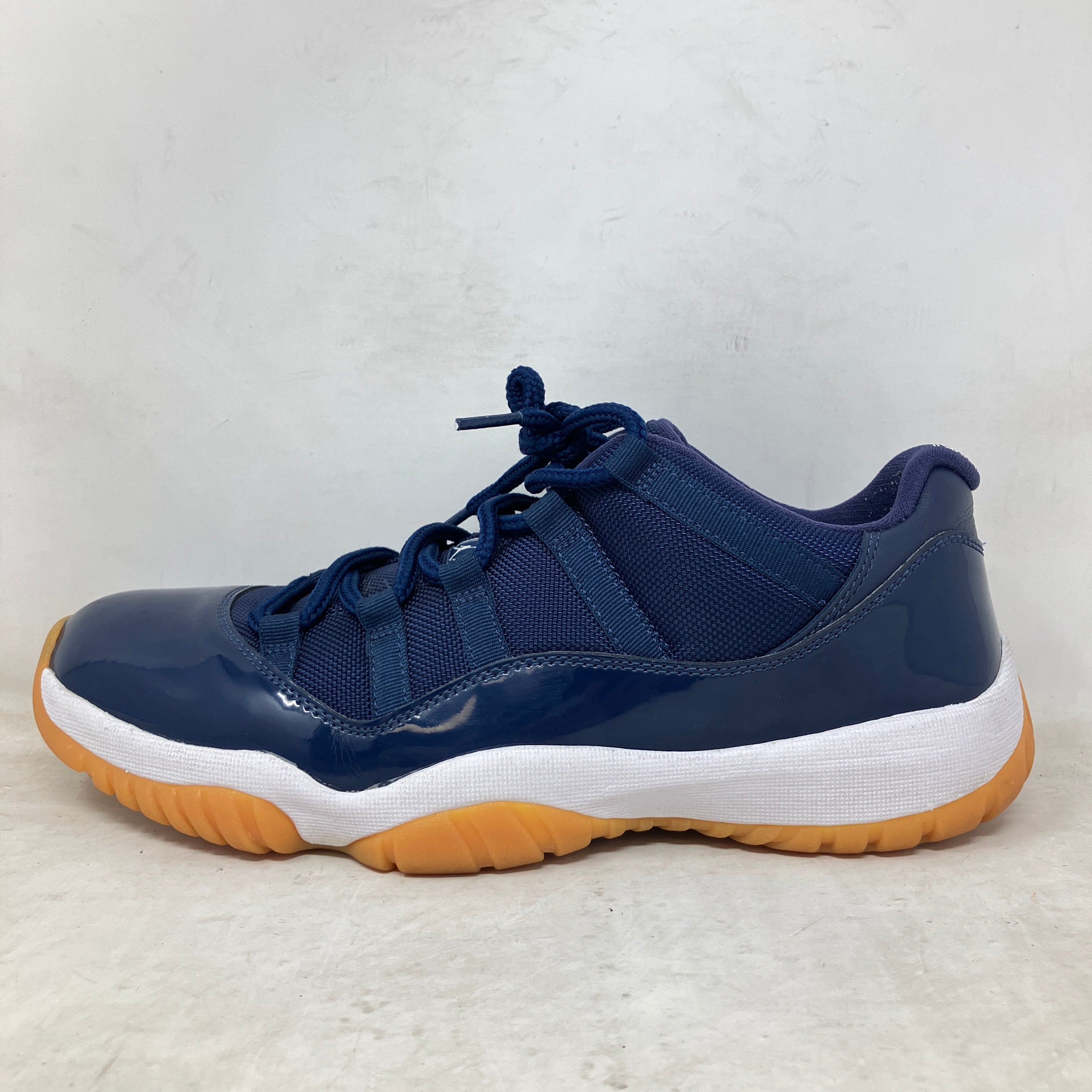 Jordan 11 Retro Low Midnight Navy