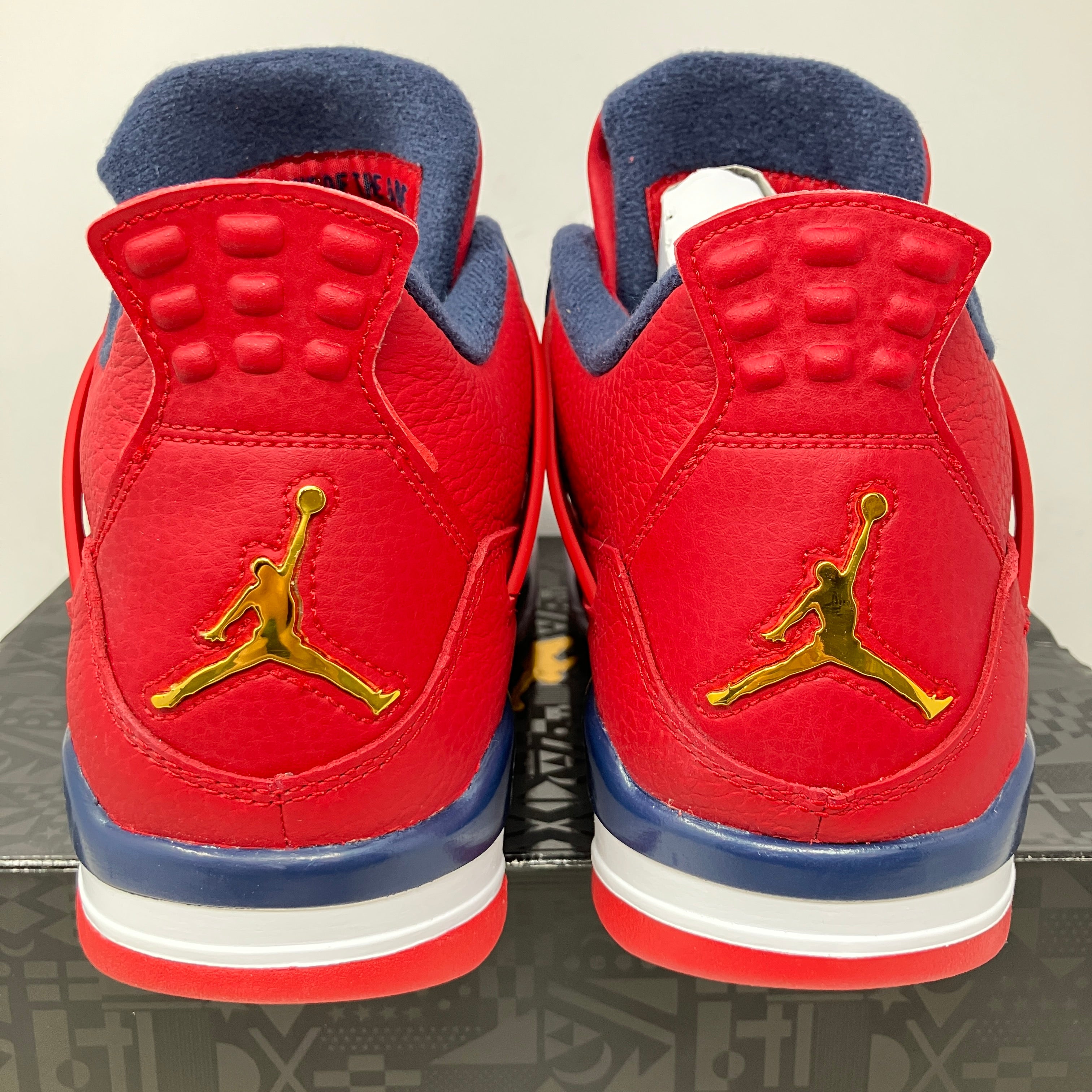 Jordan 4 Retro FIBA (2019)