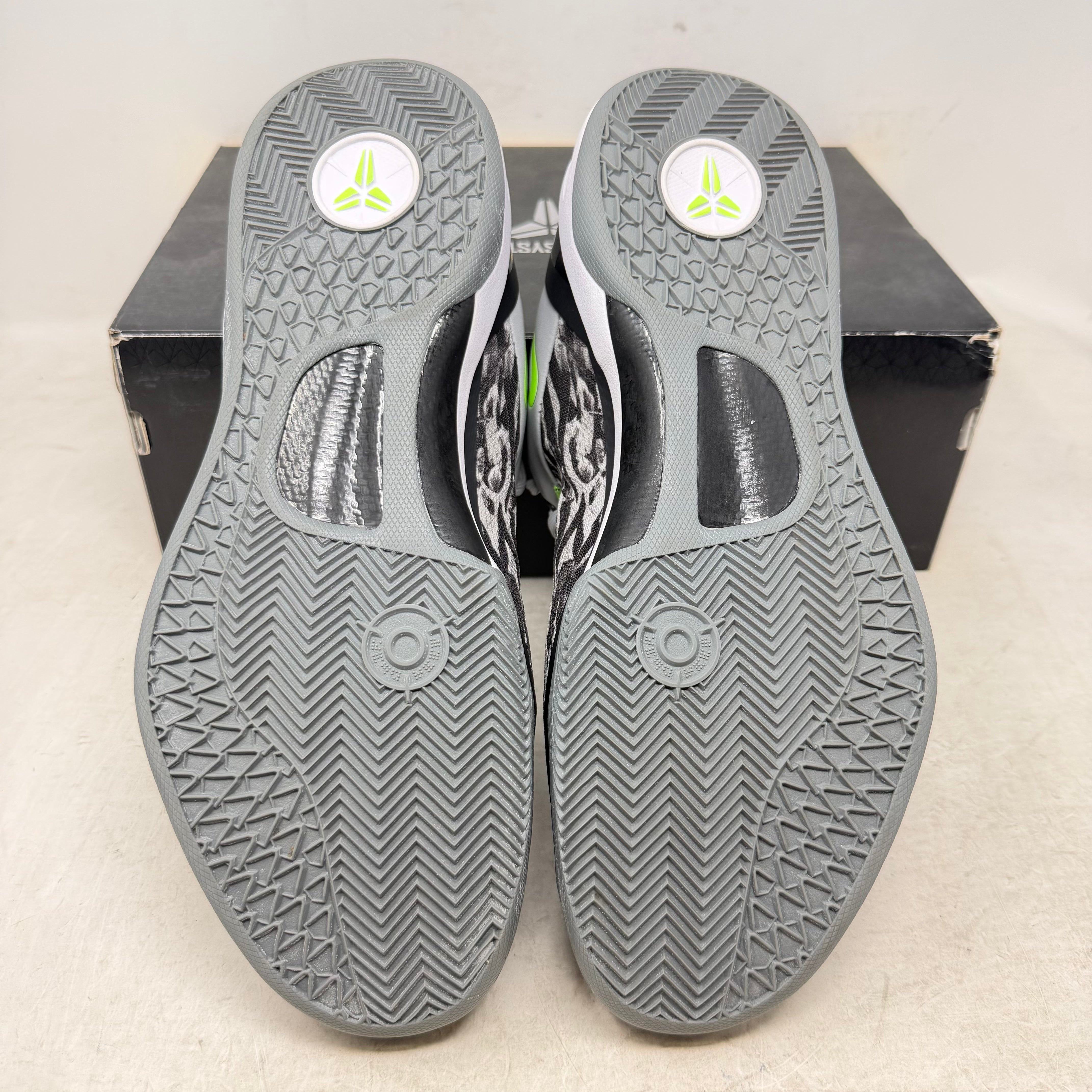 Nike Kobe 8 Graffiti