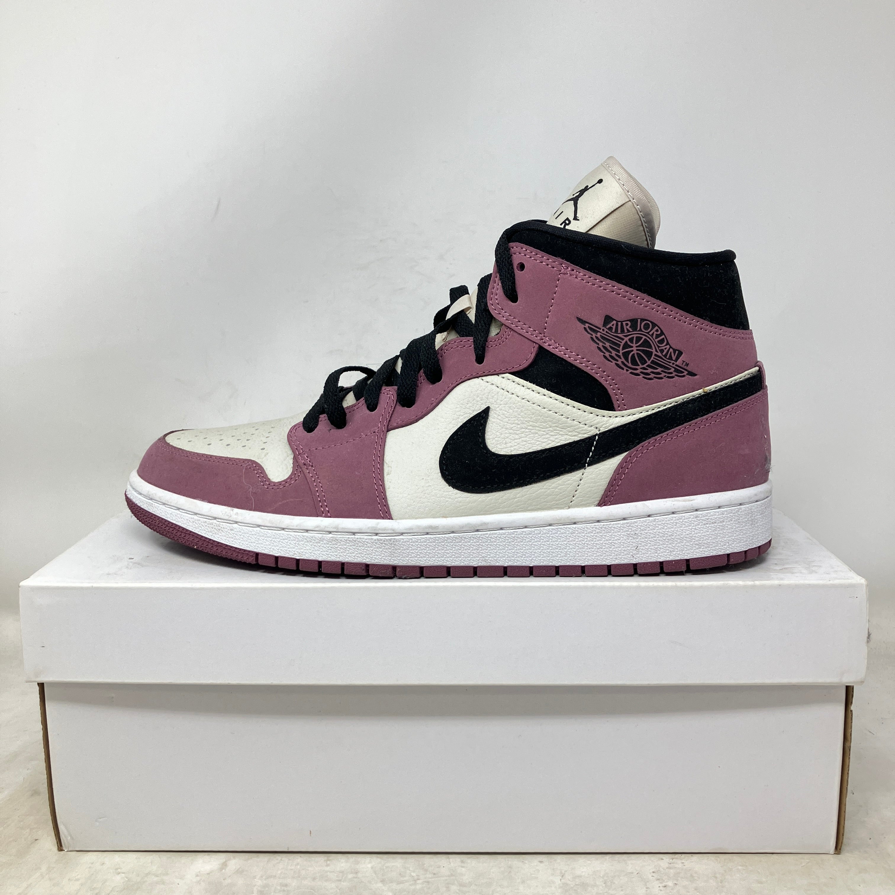 Jordan 1 Mid SE Light Mulberry (Women's)