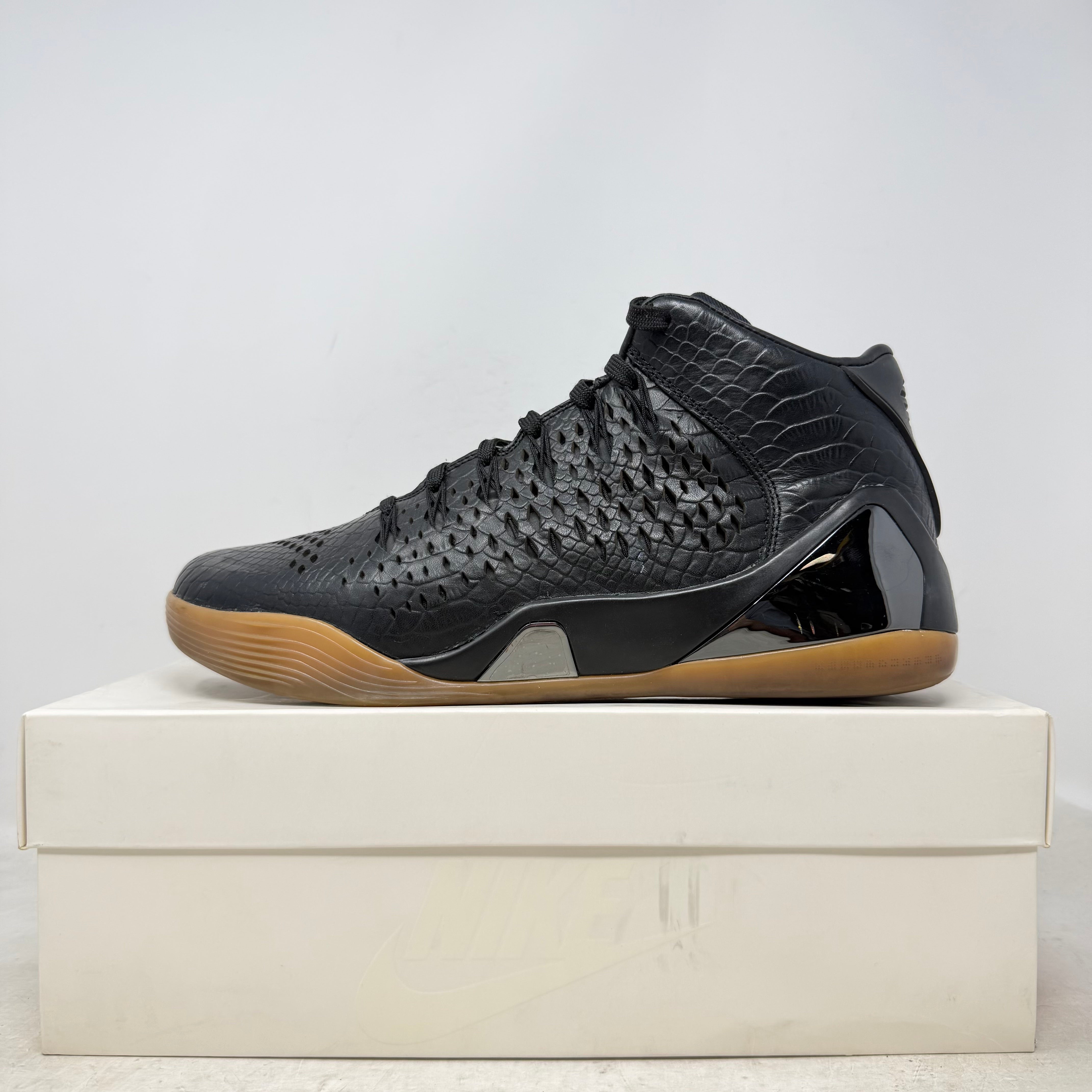 Nike Kobe 9 EXT Mid Black Mamba