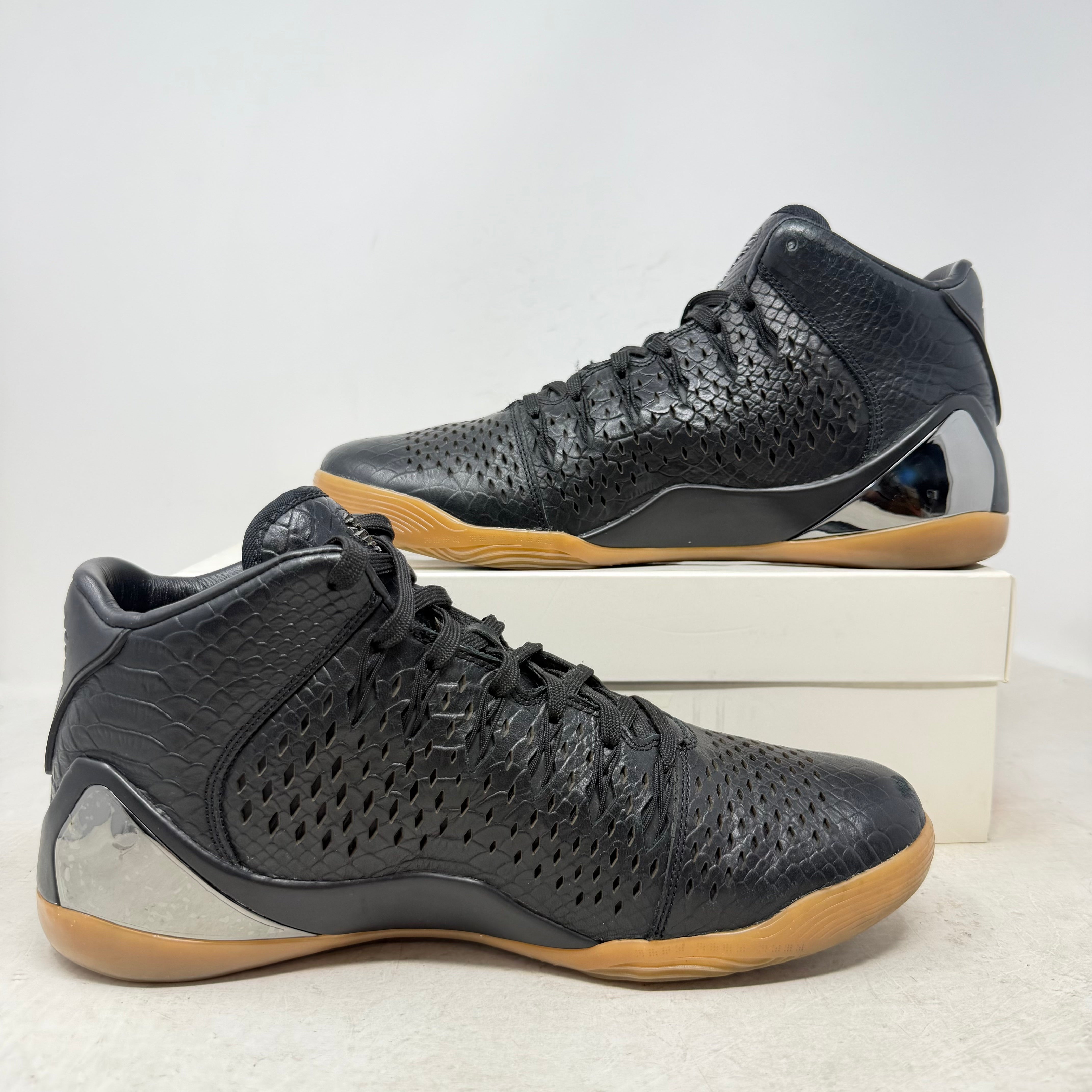Nike Kobe 9 EXT Mid Black Mamba