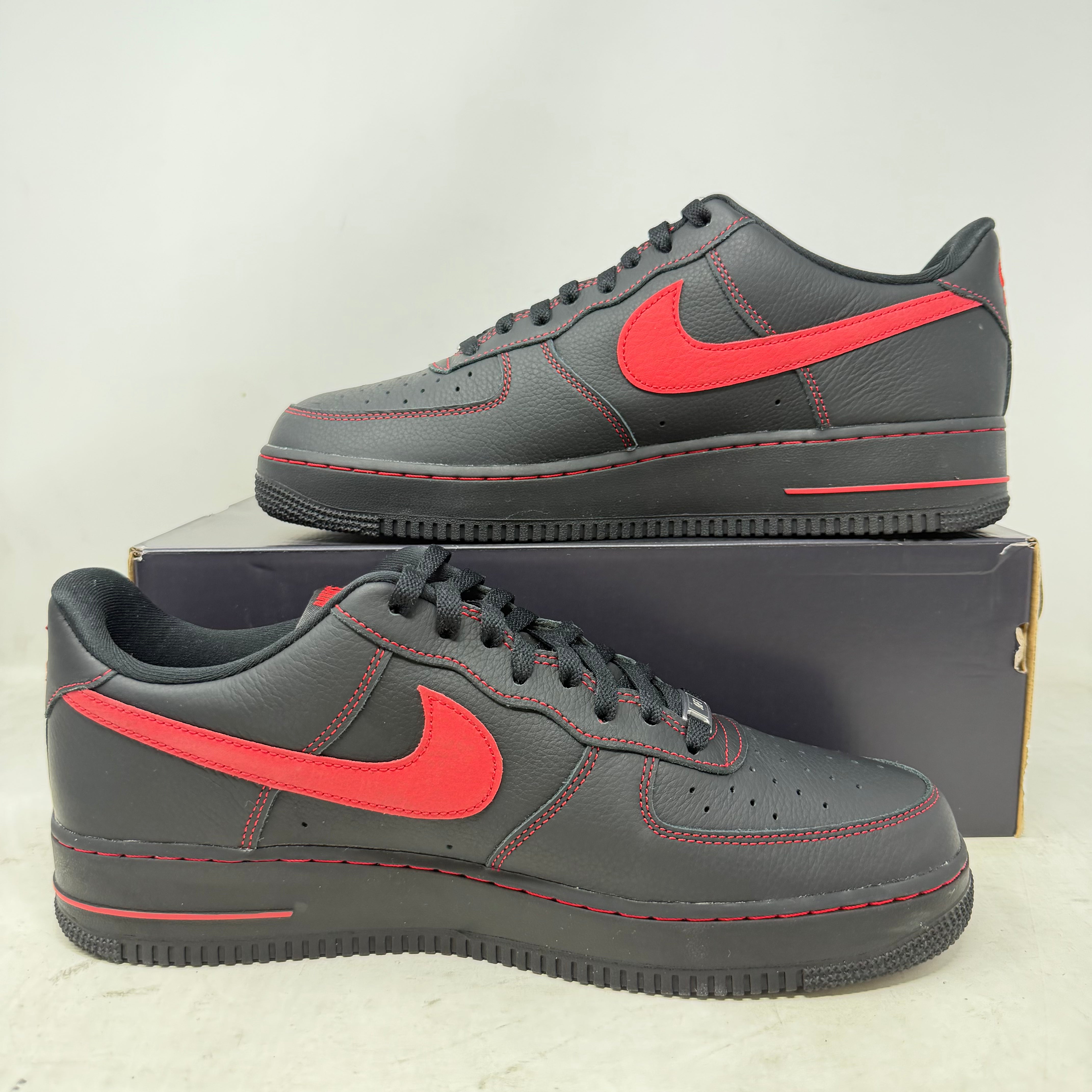 Nike Air Force 1 Low '07 LV8 Bred