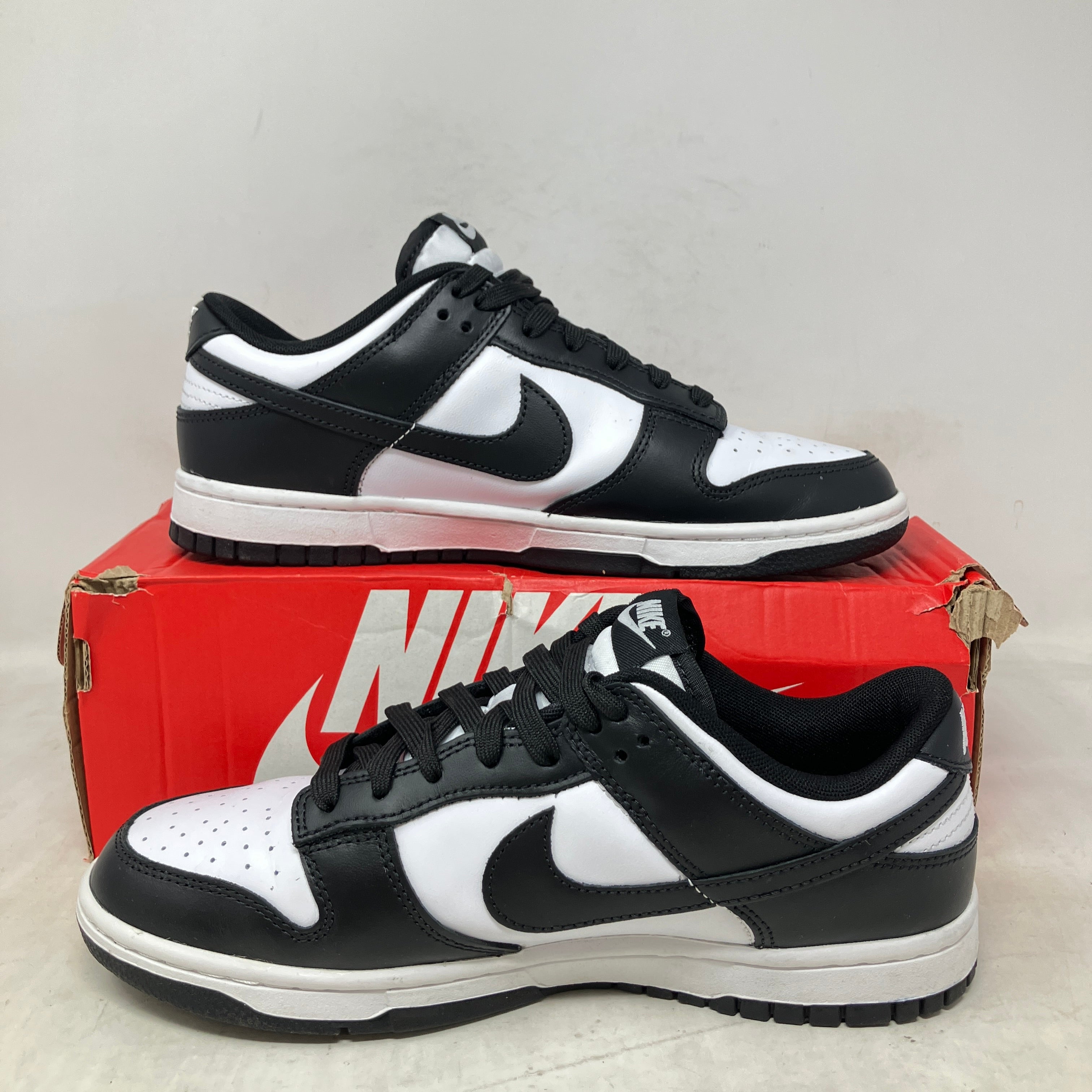 Nike Dunk Low Retro White Black Panda