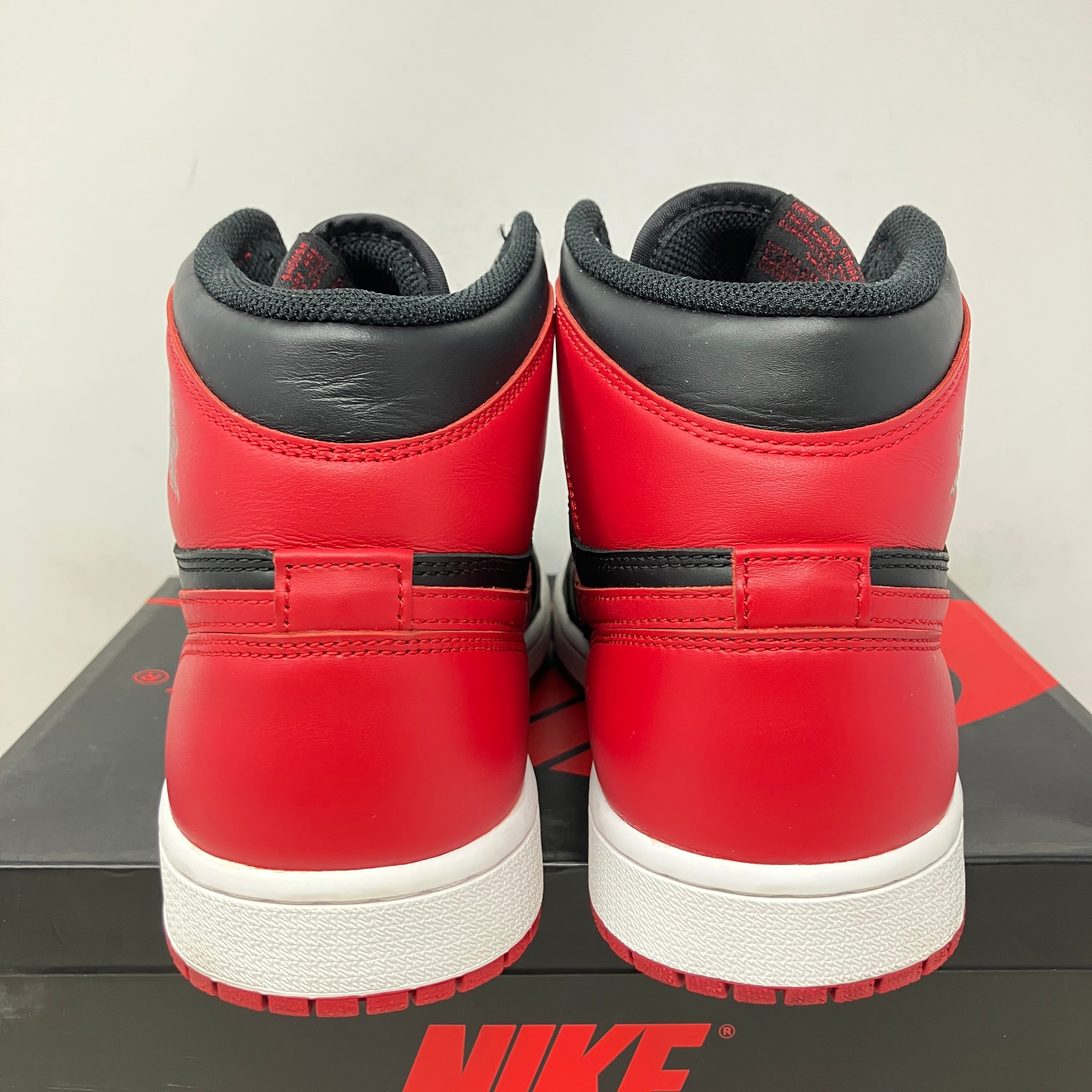 Jordan 1 Retro Bred (2013)