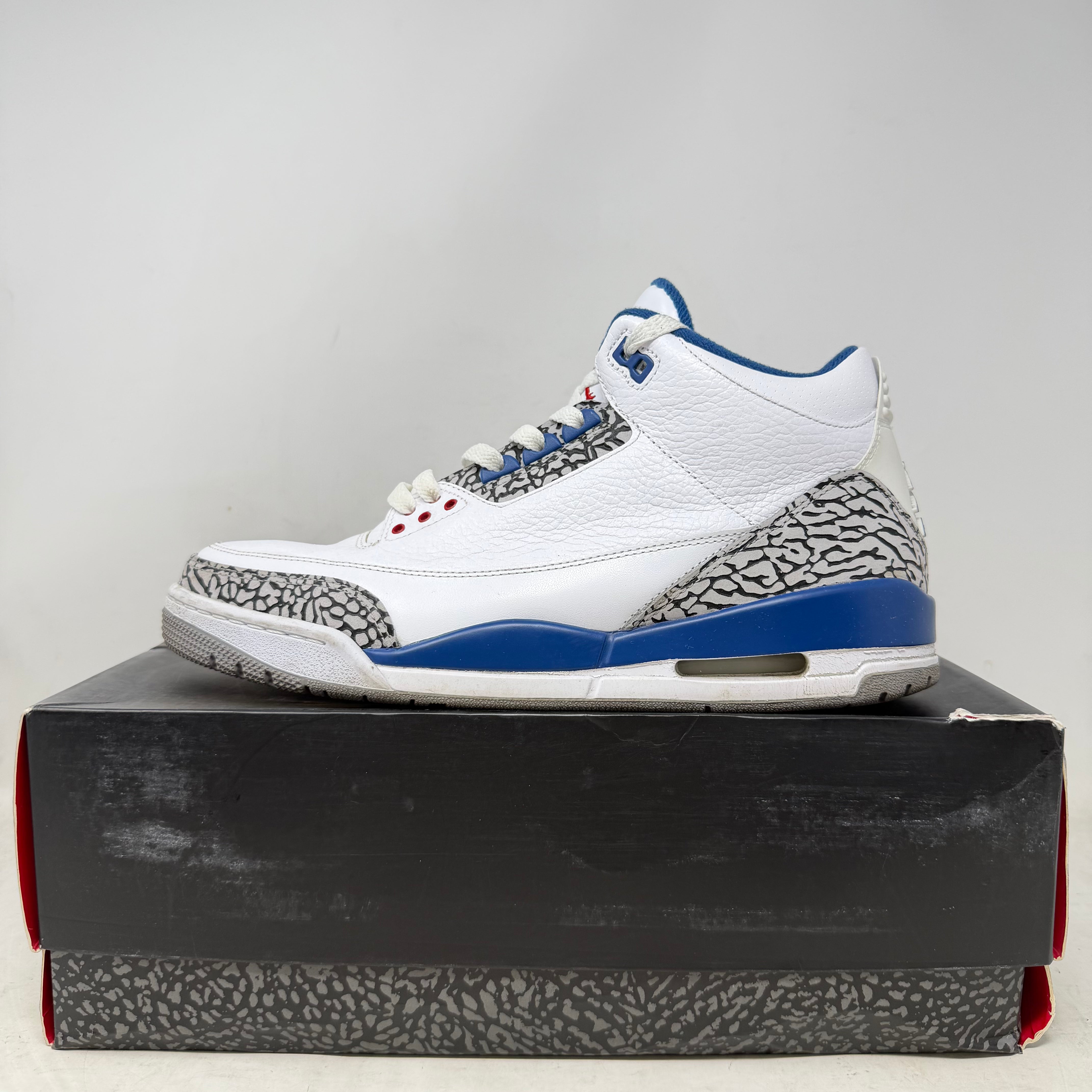 Jordan 3 Retro True Blue (2011)
