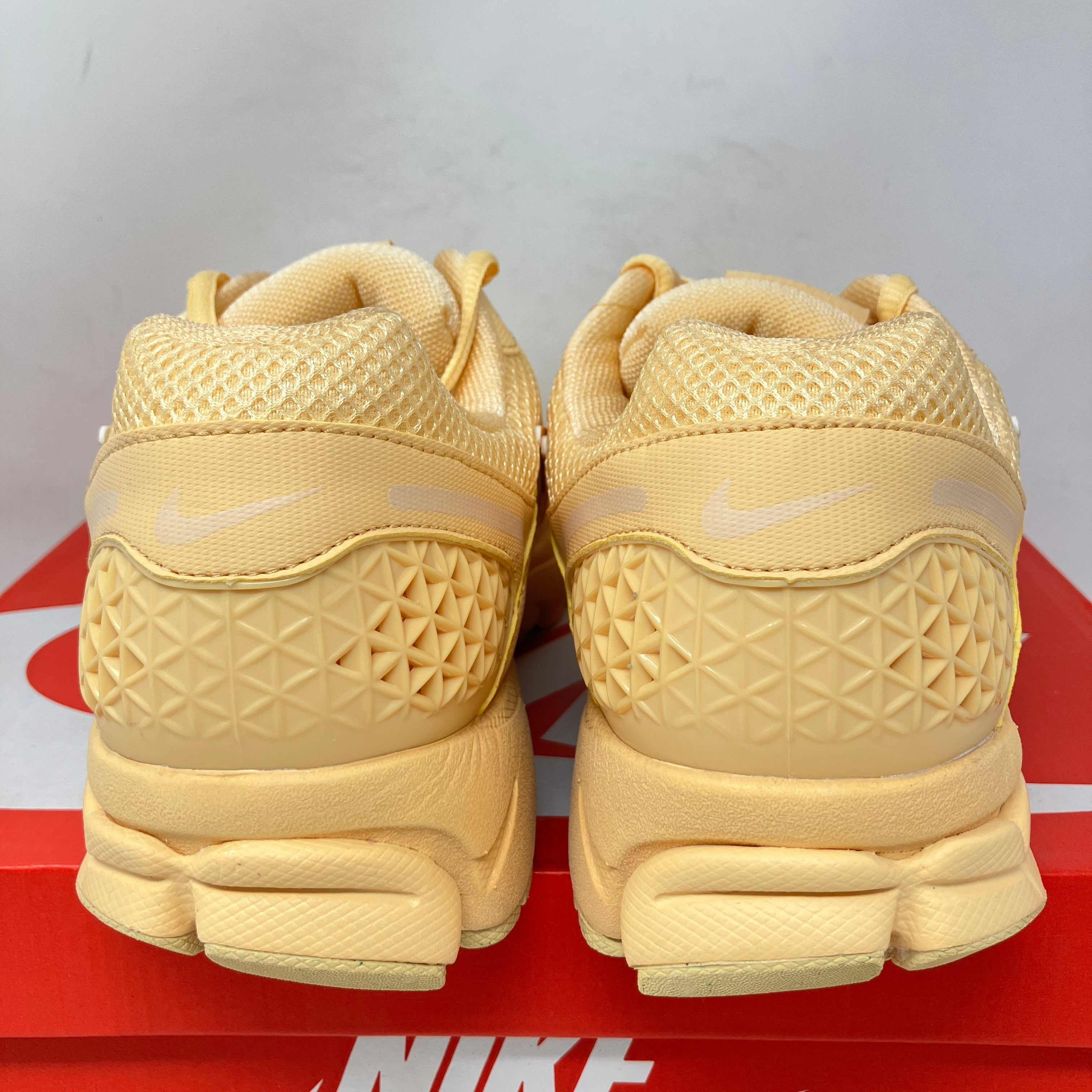 Nike Zoom Vomero 5 Celestial Gold