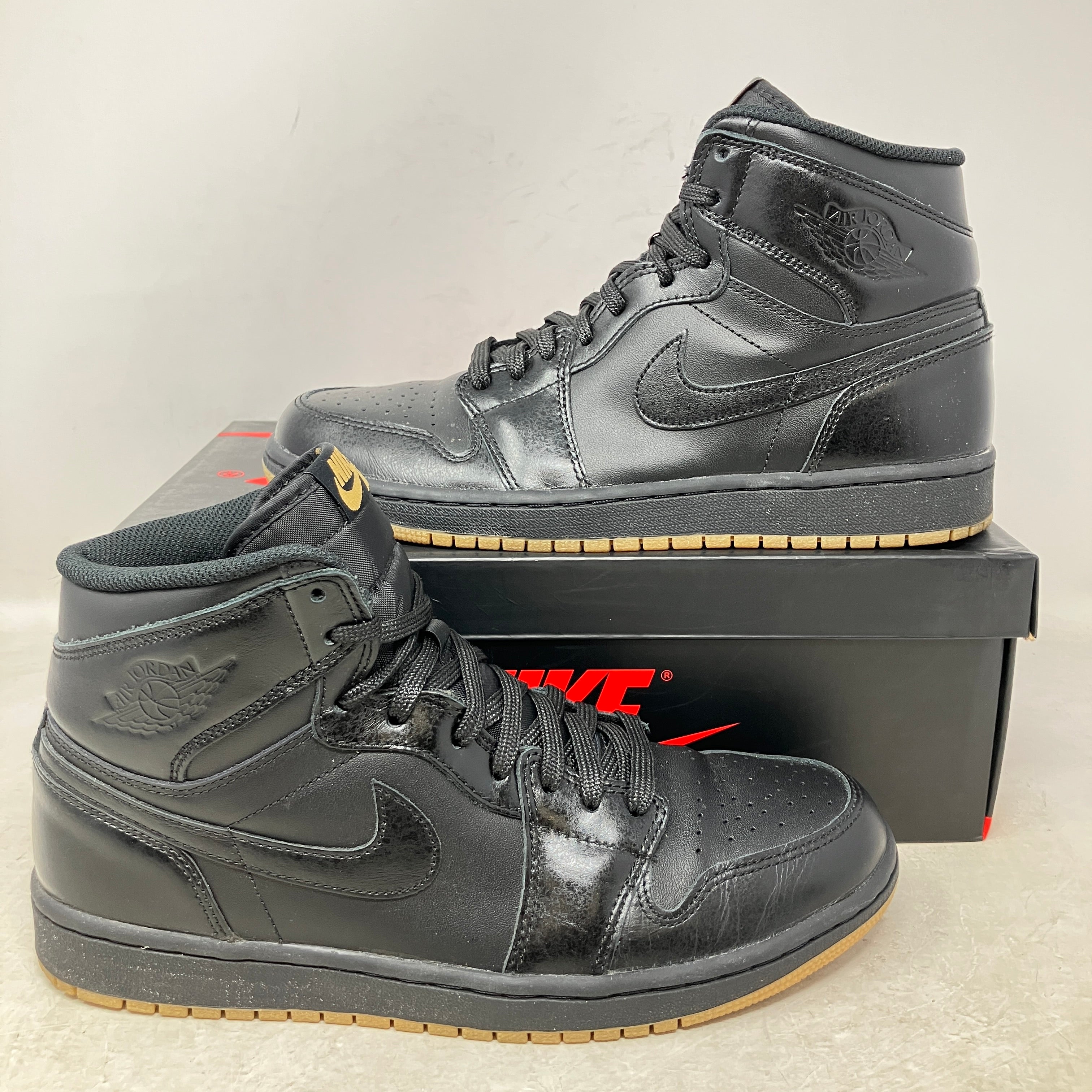 Jordan 1 Retro Black Gum