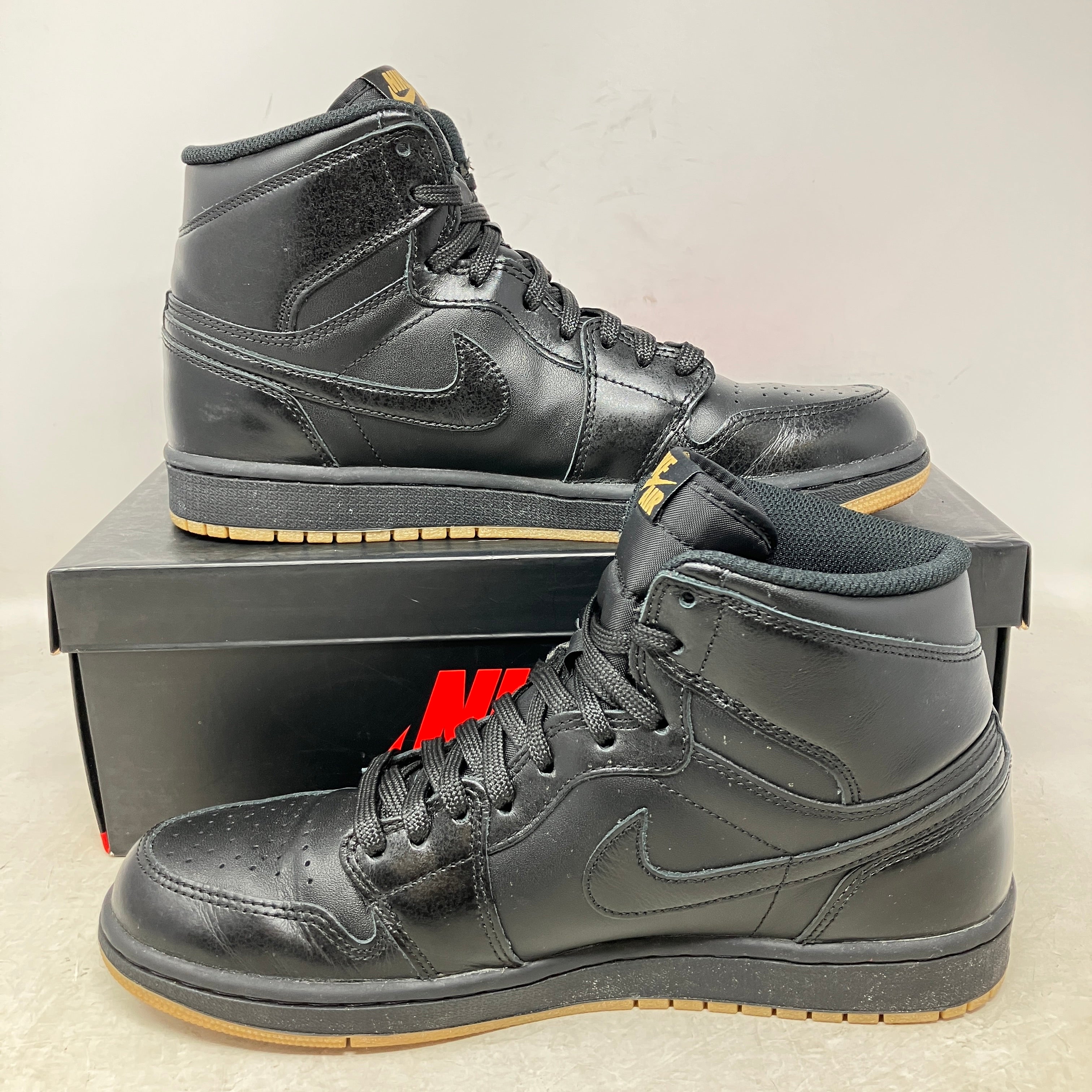 Jordan 1 Retro Black Gum