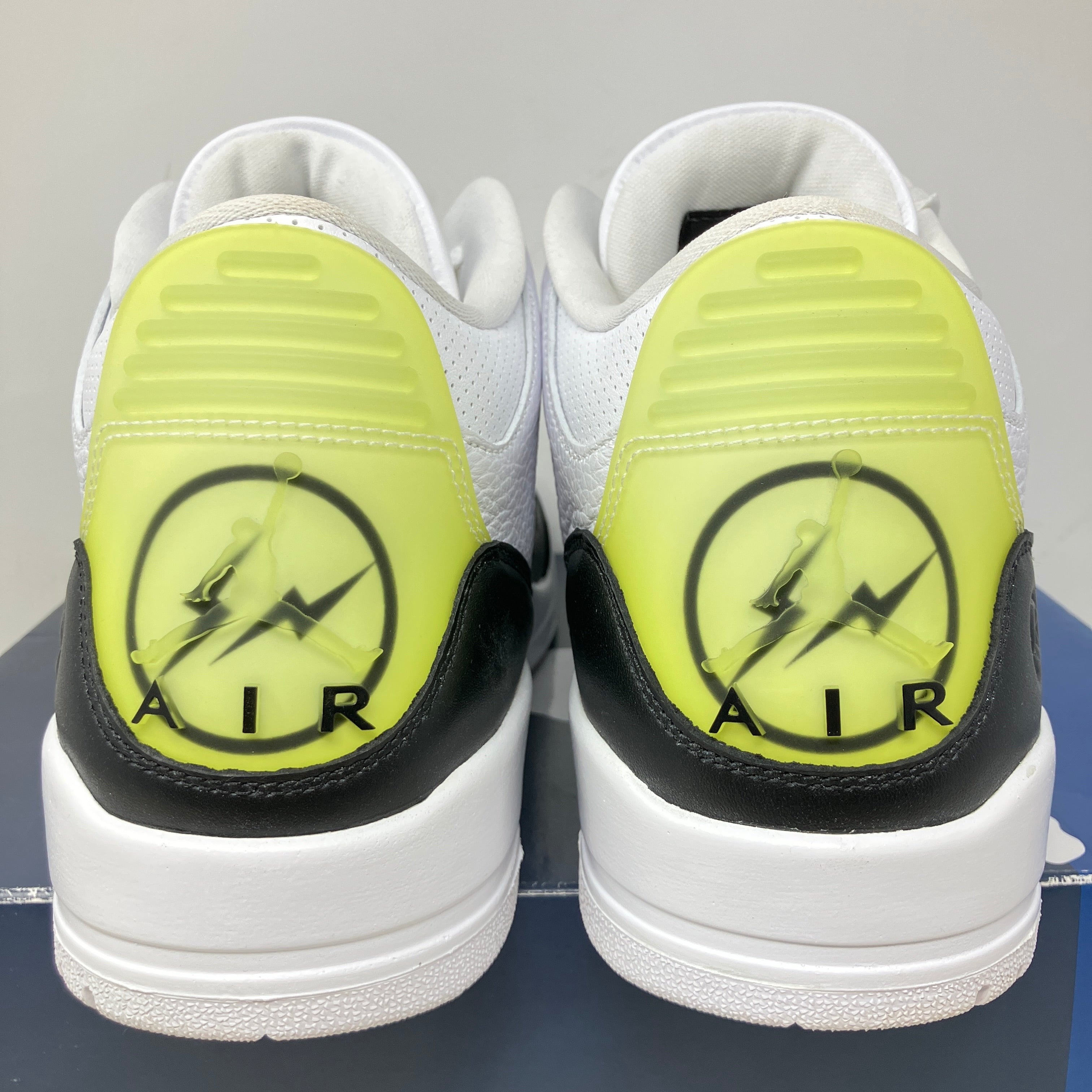 Jordan 3 Retro Fragment