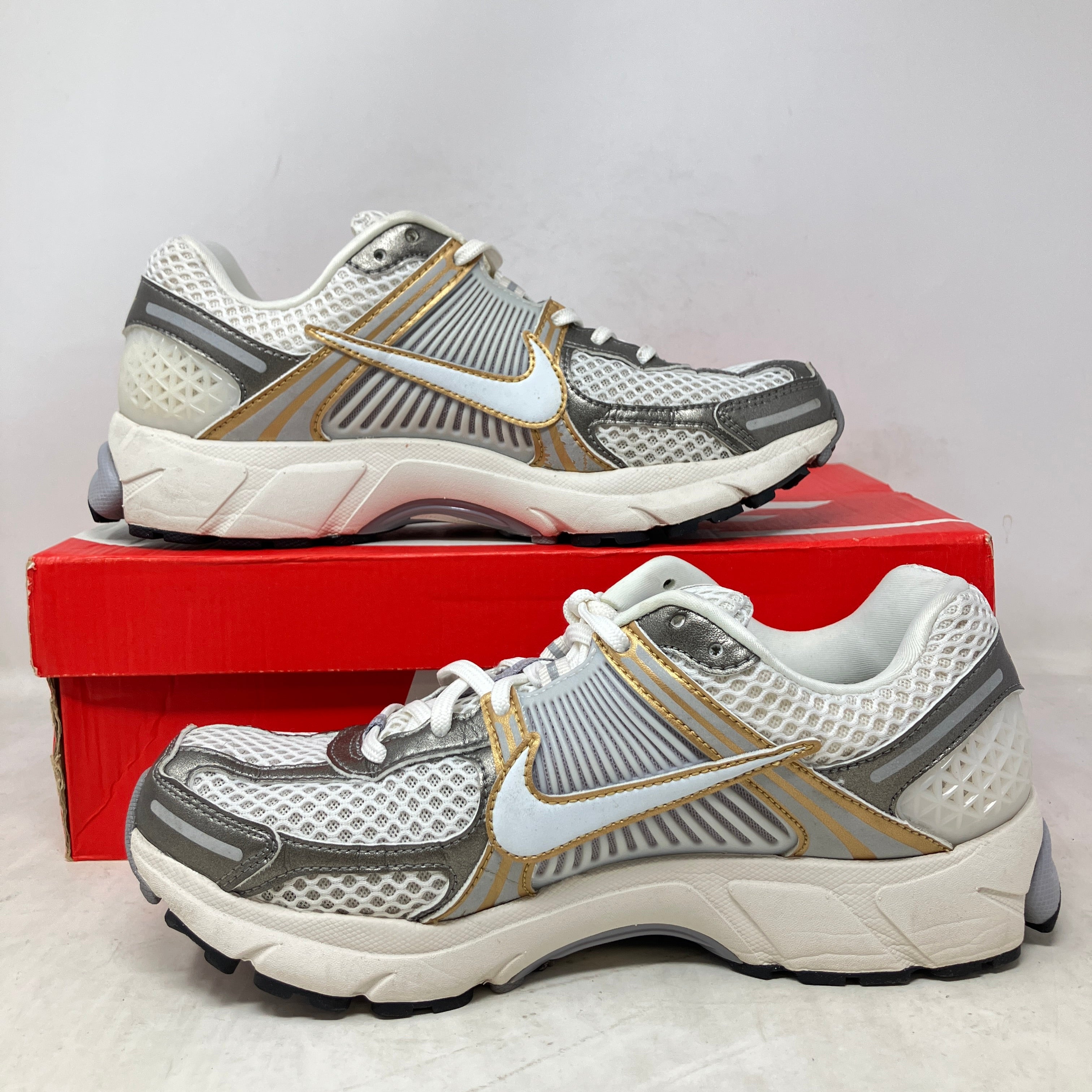 Nike Zoom Vomero 5 Platinum Tint Metallic Gold
