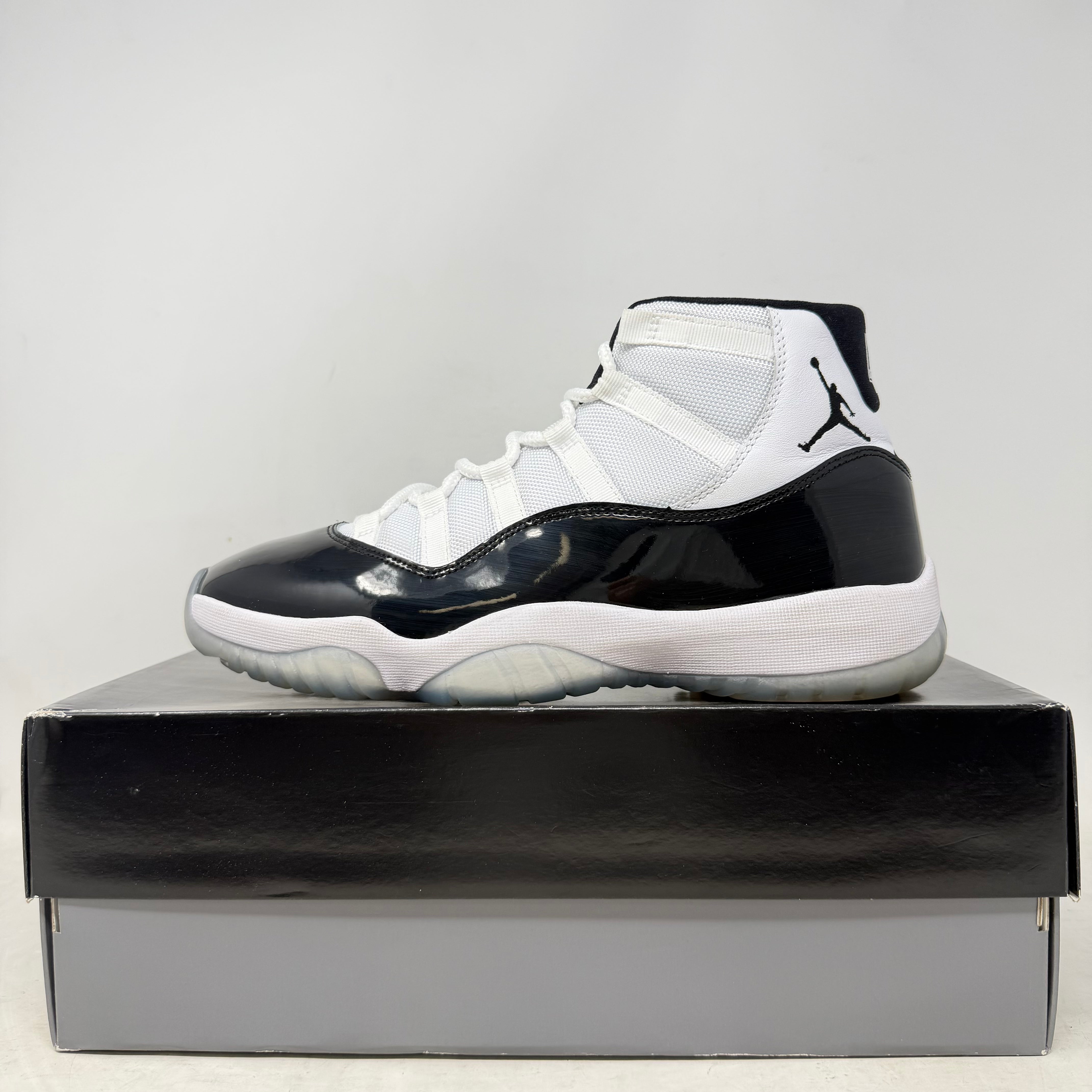 Jordan 11 Retro Concord (2018)