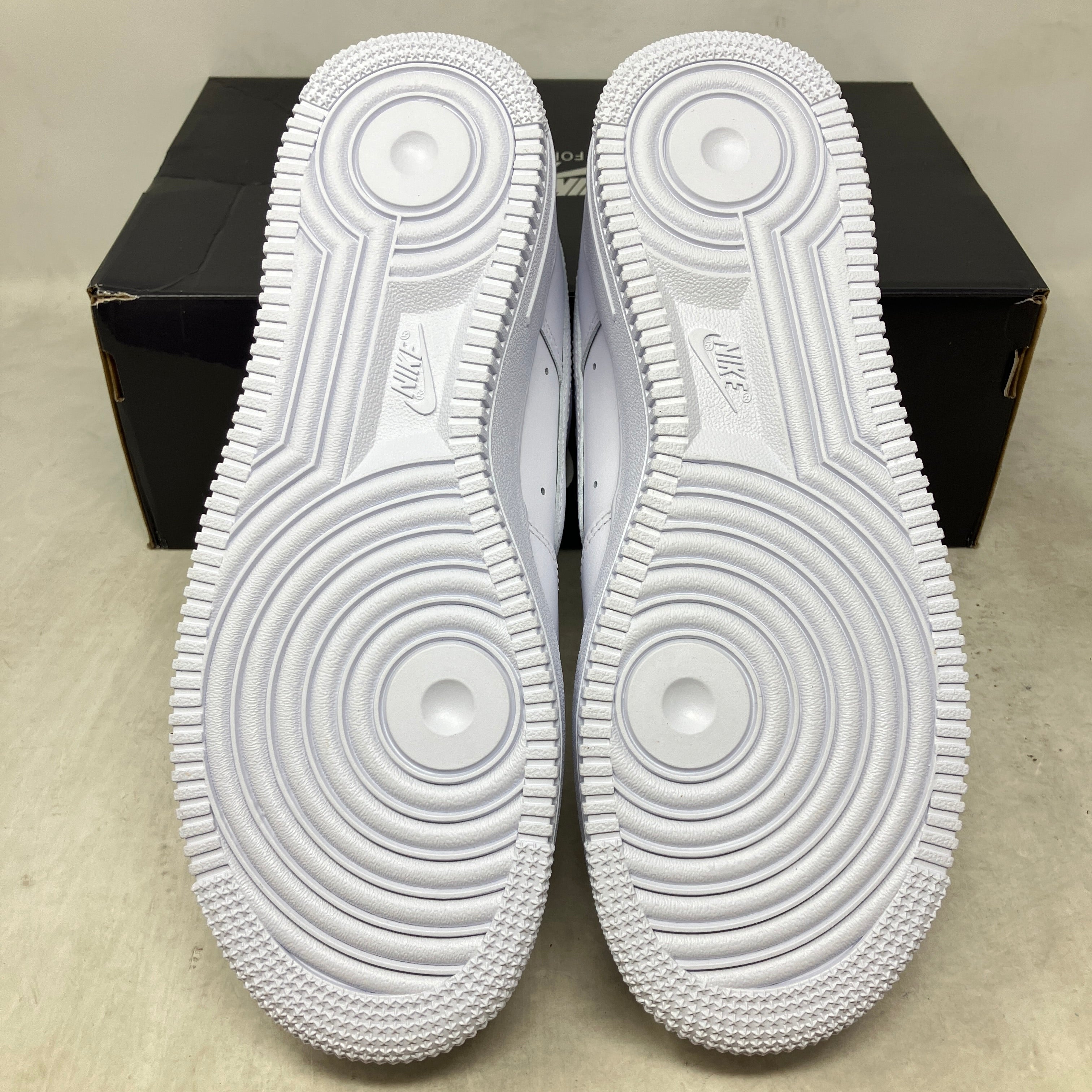 Nike Air Force 1 Low '07 Flyease Triple White (Women's)