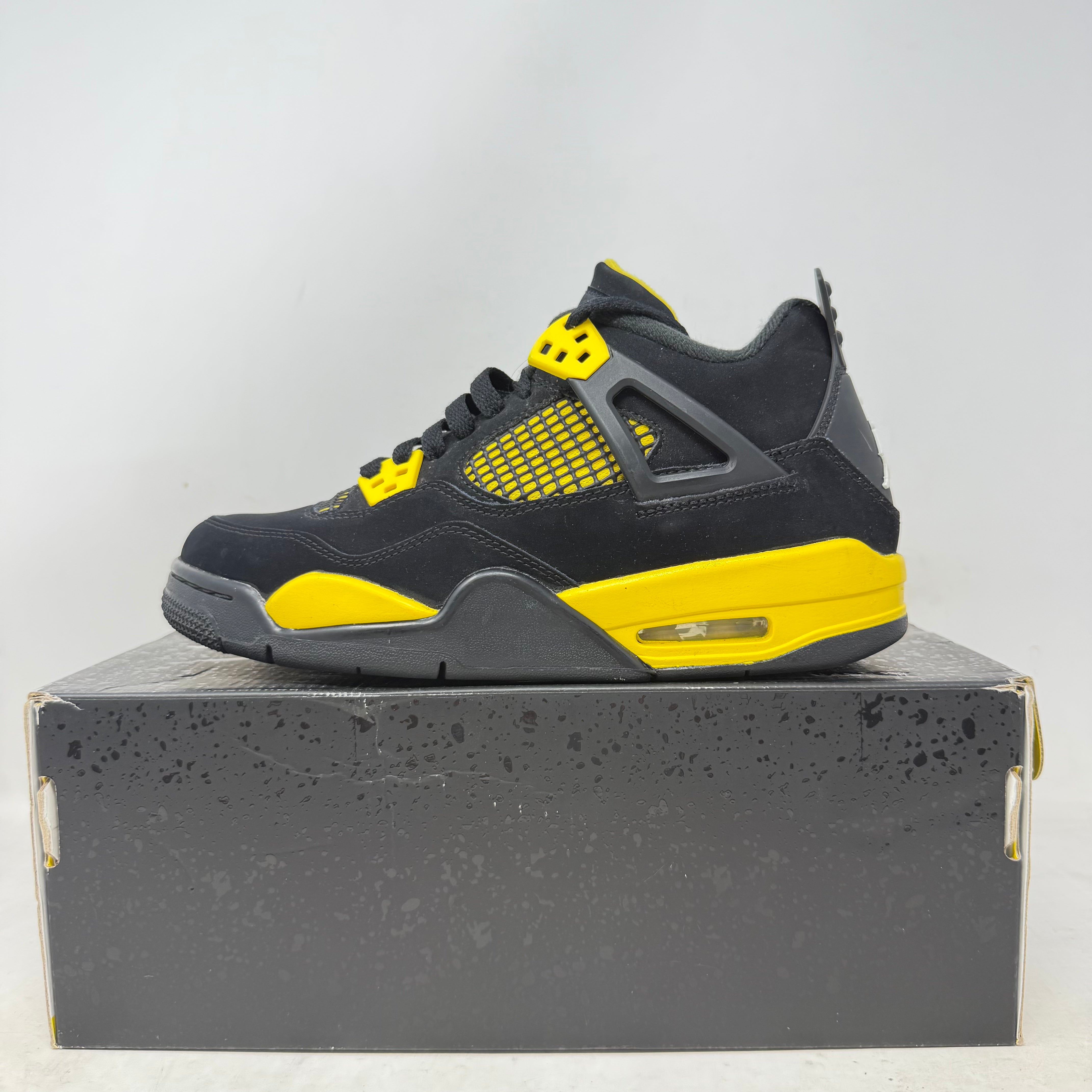 Jordan 4 Retro Thunder (2023) (GS)