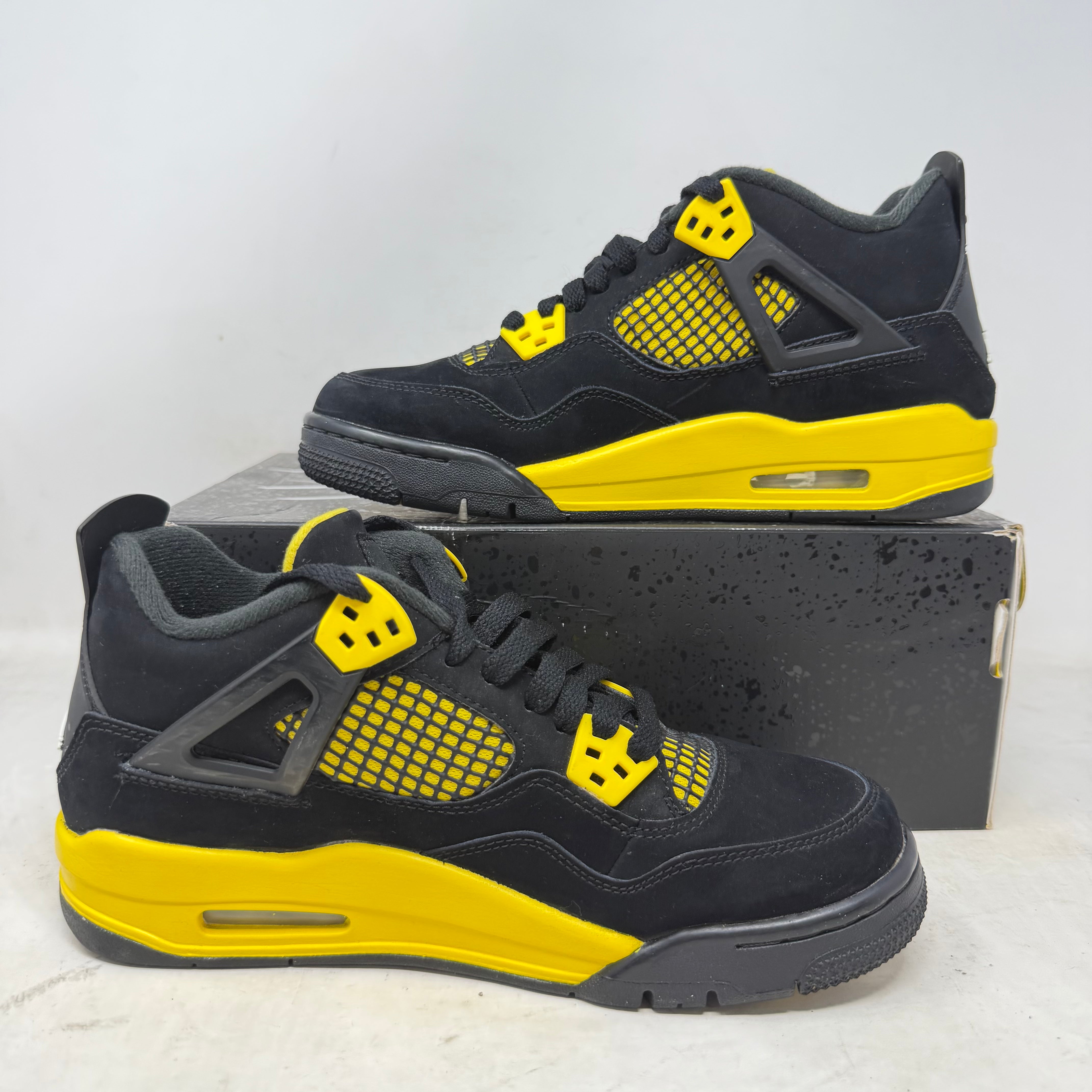 Jordan 4 Retro Thunder (2023) (GS)