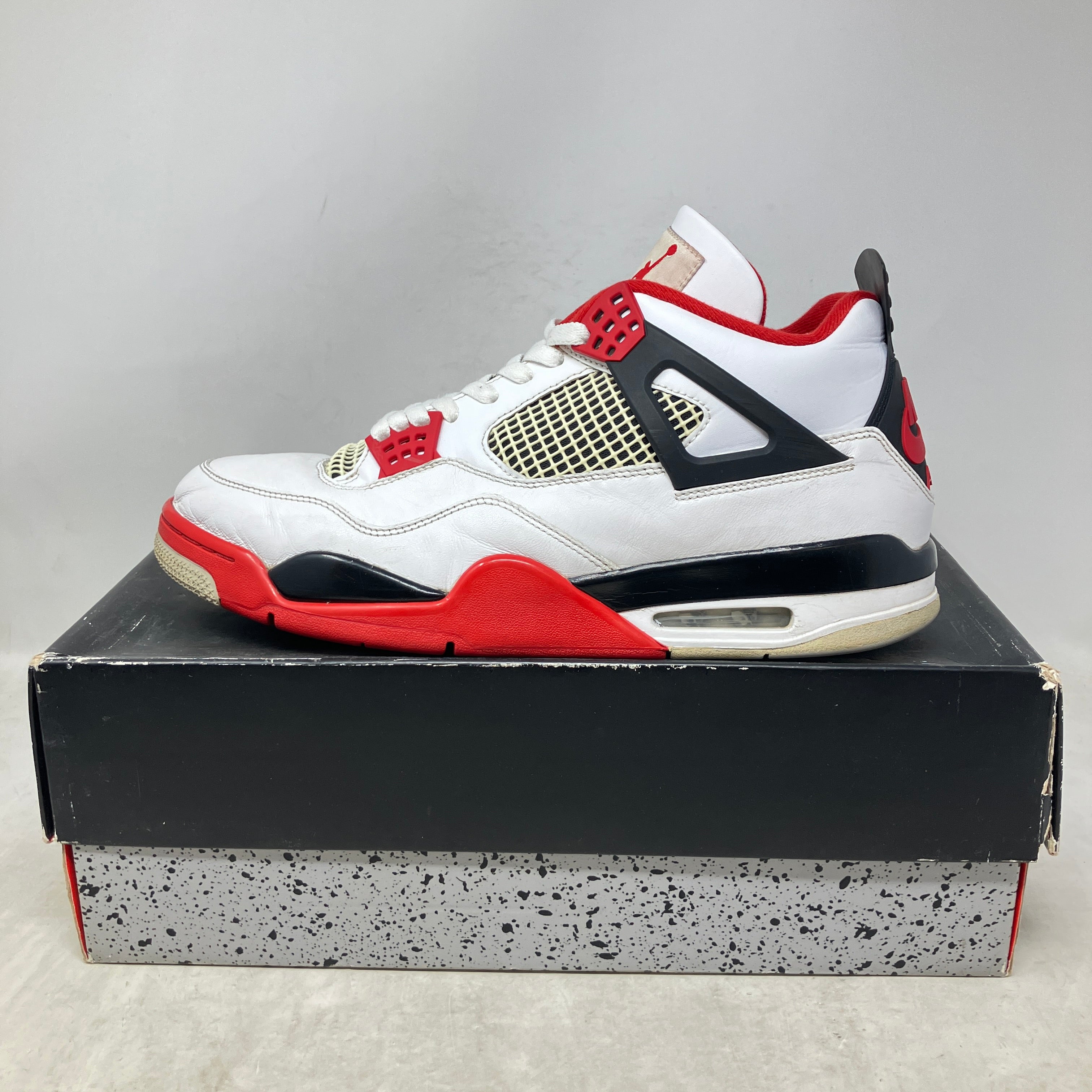 Jordan 4 Retro Fire Red (2020)