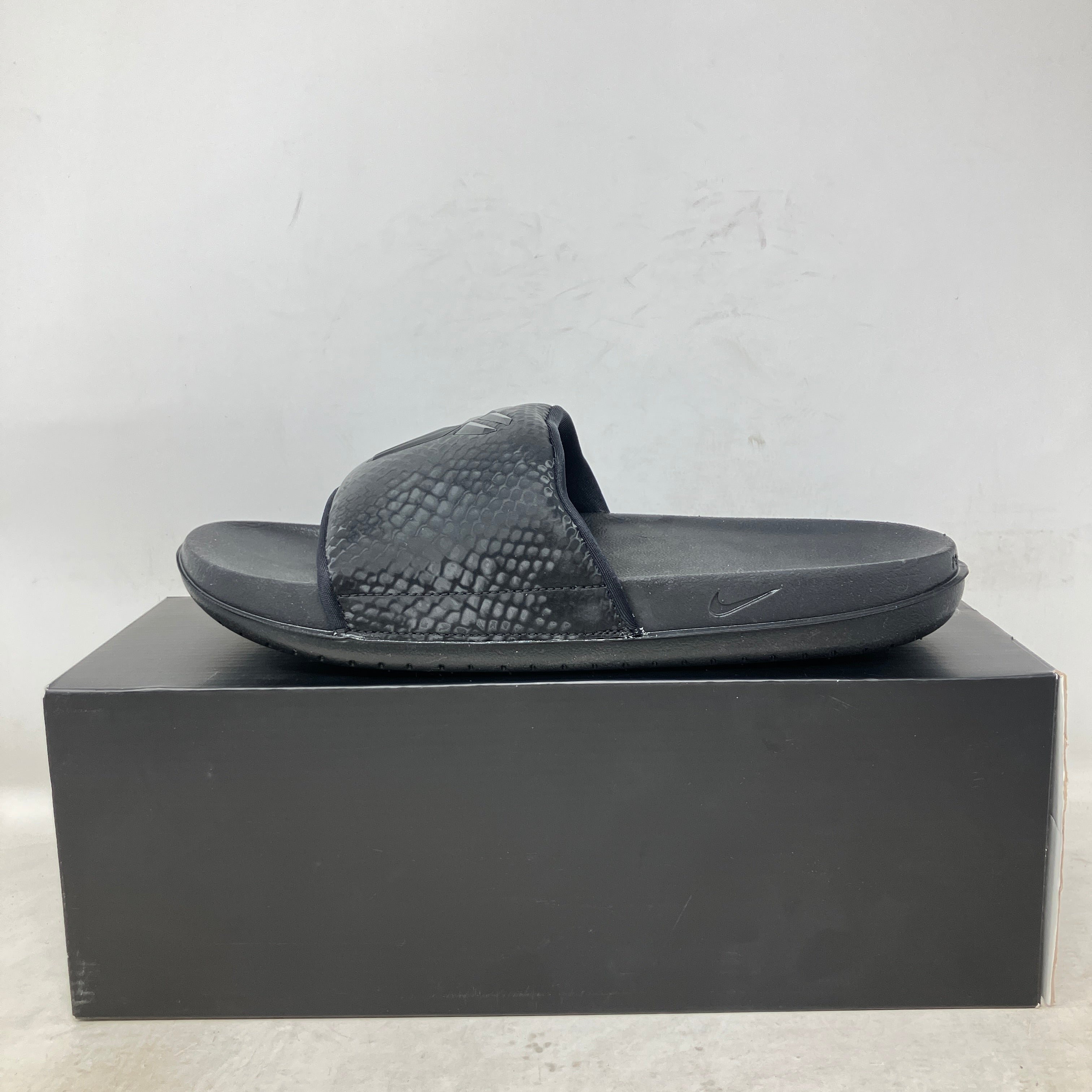 Nike Kobe Offcourt Slide Black