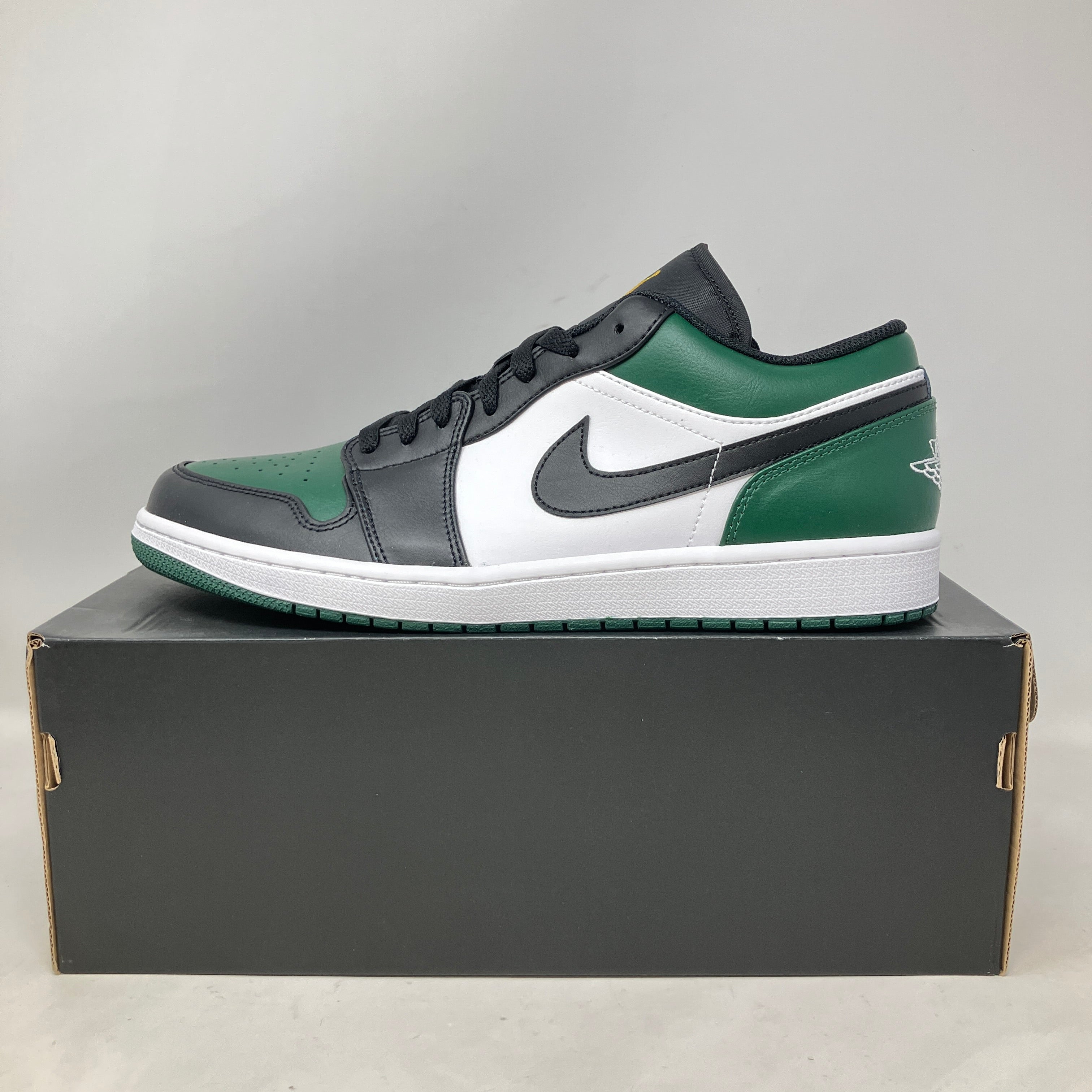 Jordan 1 Low Green Toe