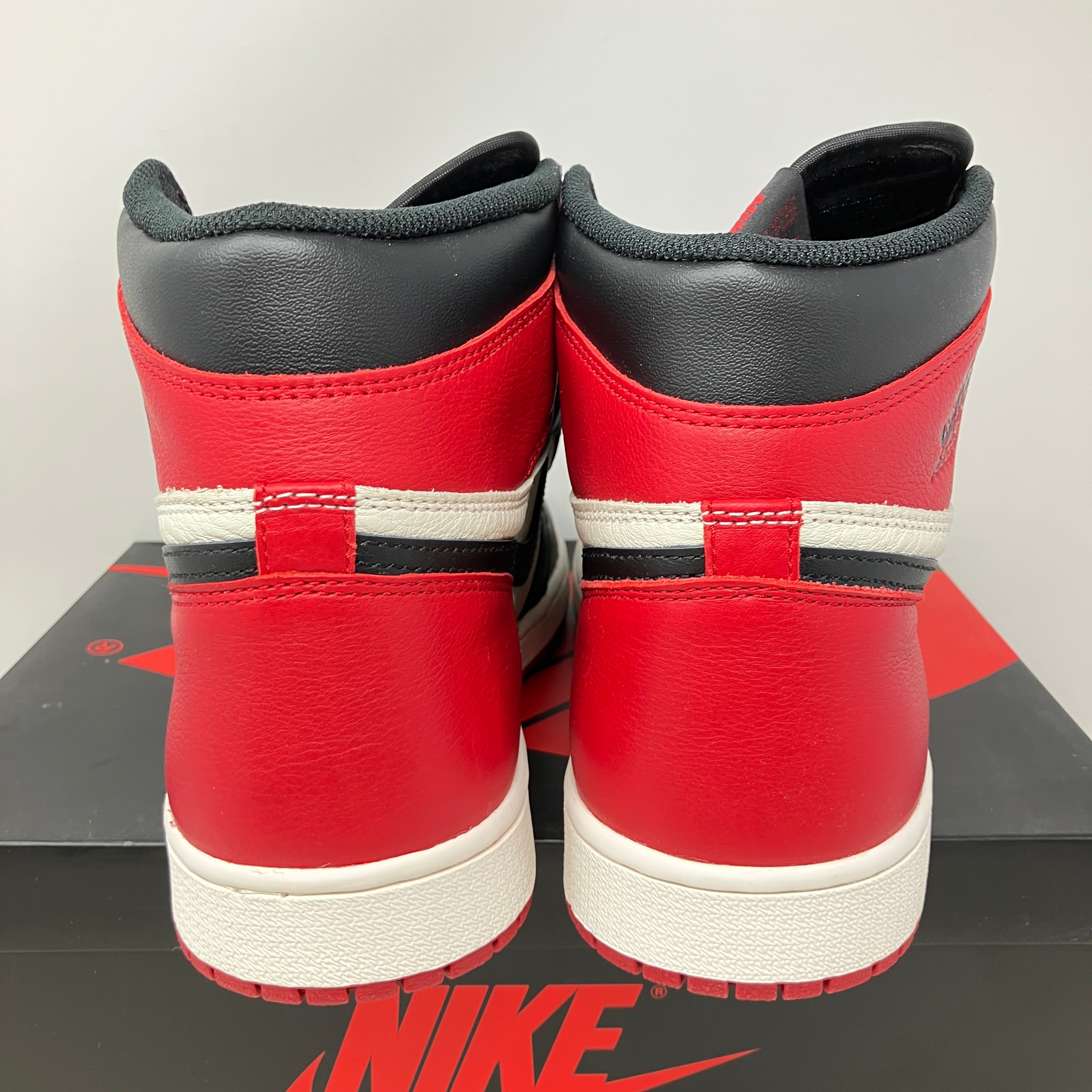 Jordan 1 Retro High Bred Toe