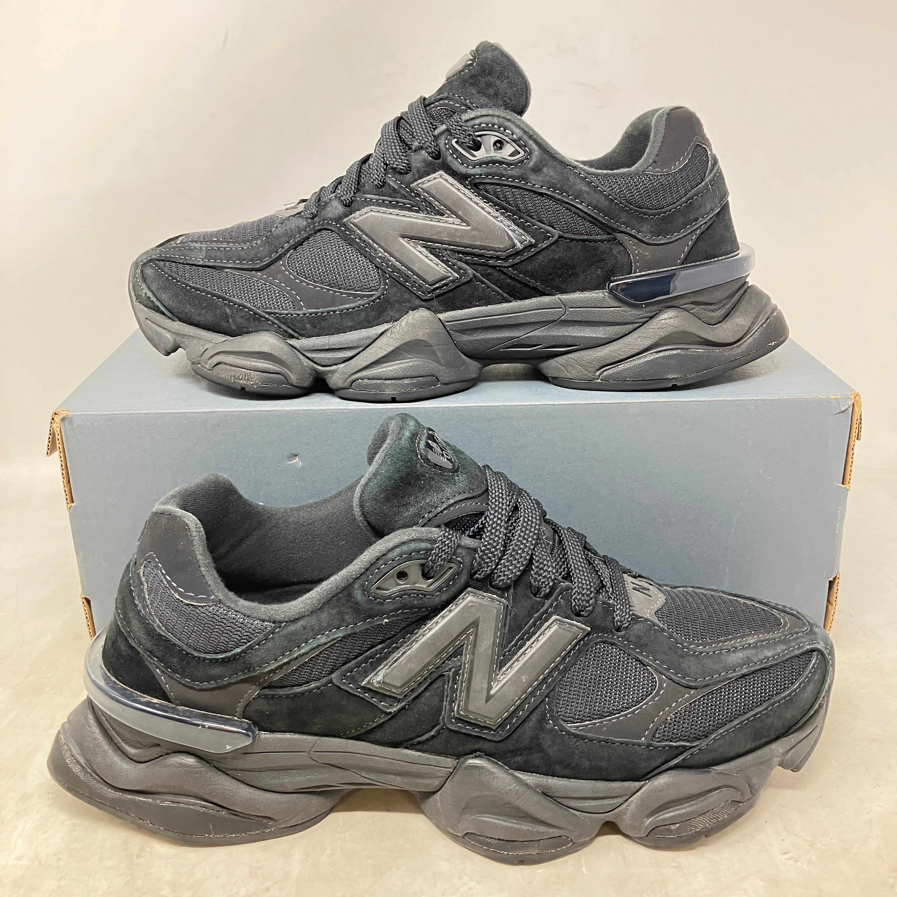 New Balance 9060 Triple Black