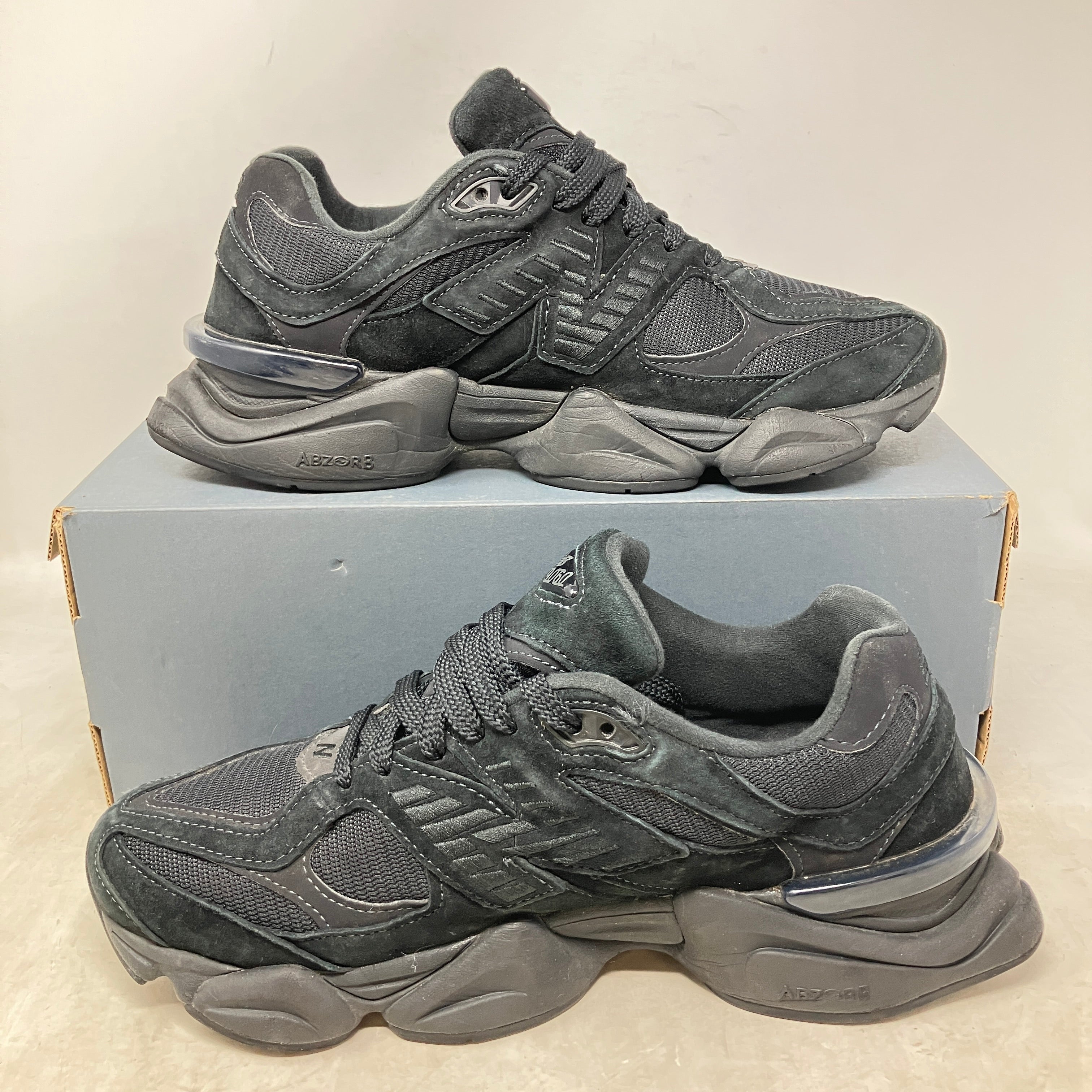 New Balance 9060 Triple Black