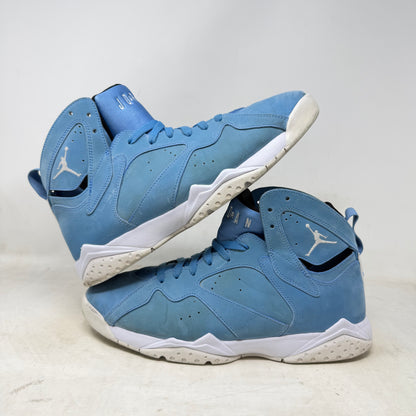 Jordan 7 Retro Pantone