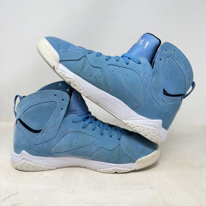 Jordan 7 Retro Pantone