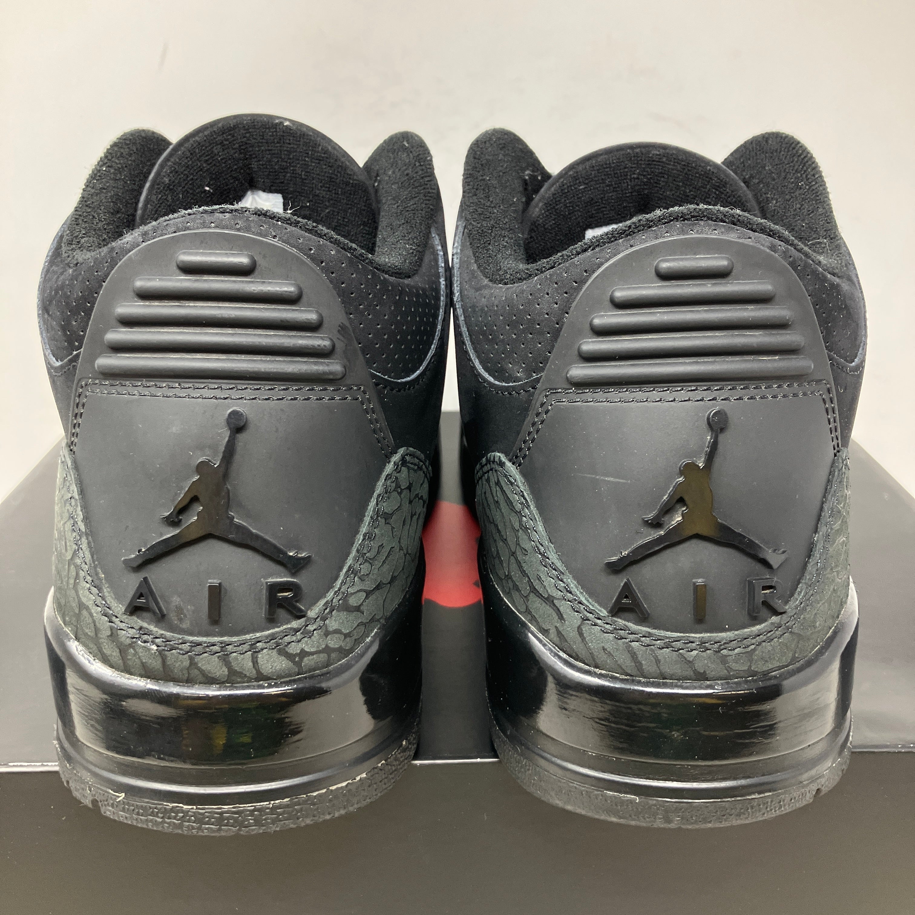 Jordan 3 Retro Black Cat (2025)