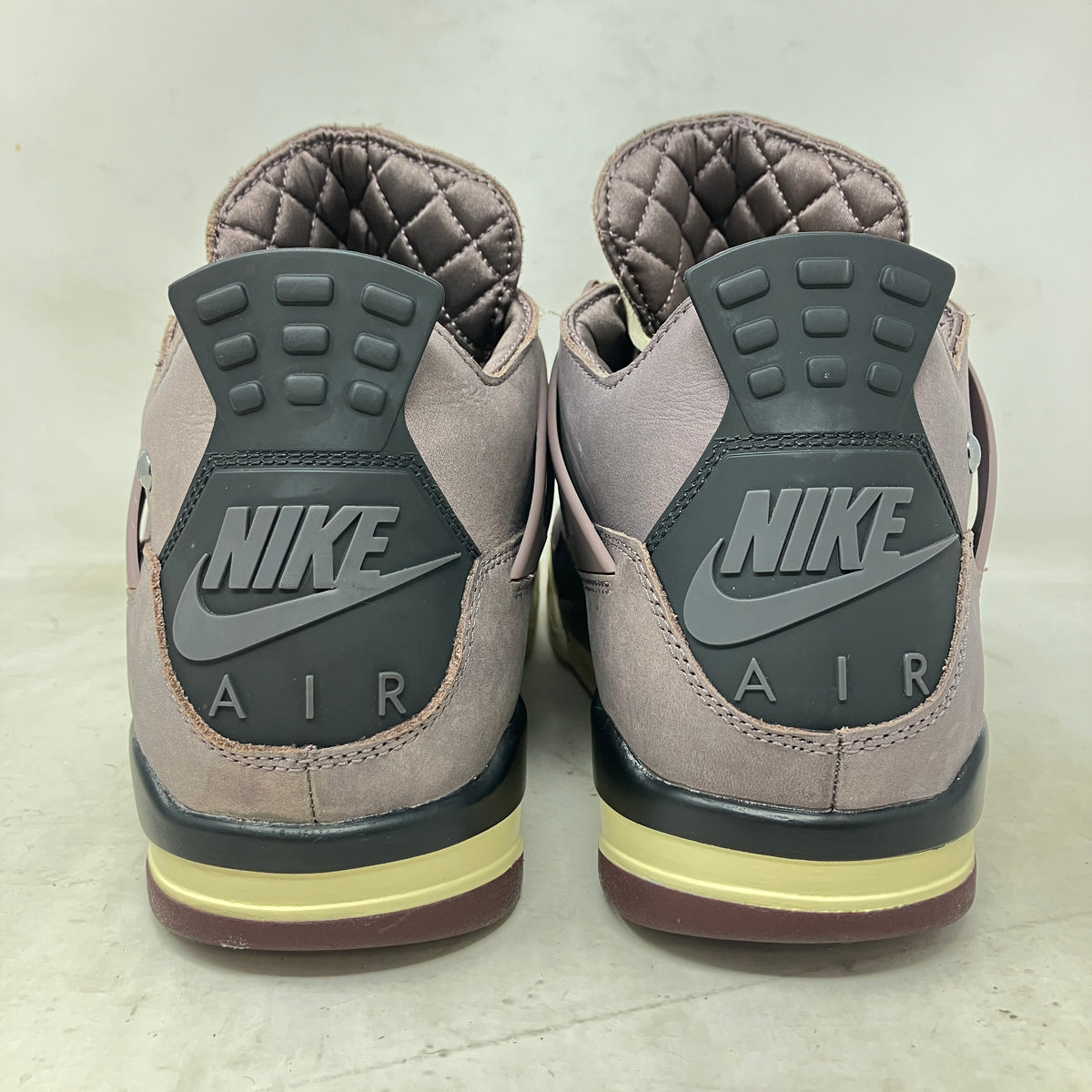 Jordan 4 Retro SP A Ma Maniére Violet Ore