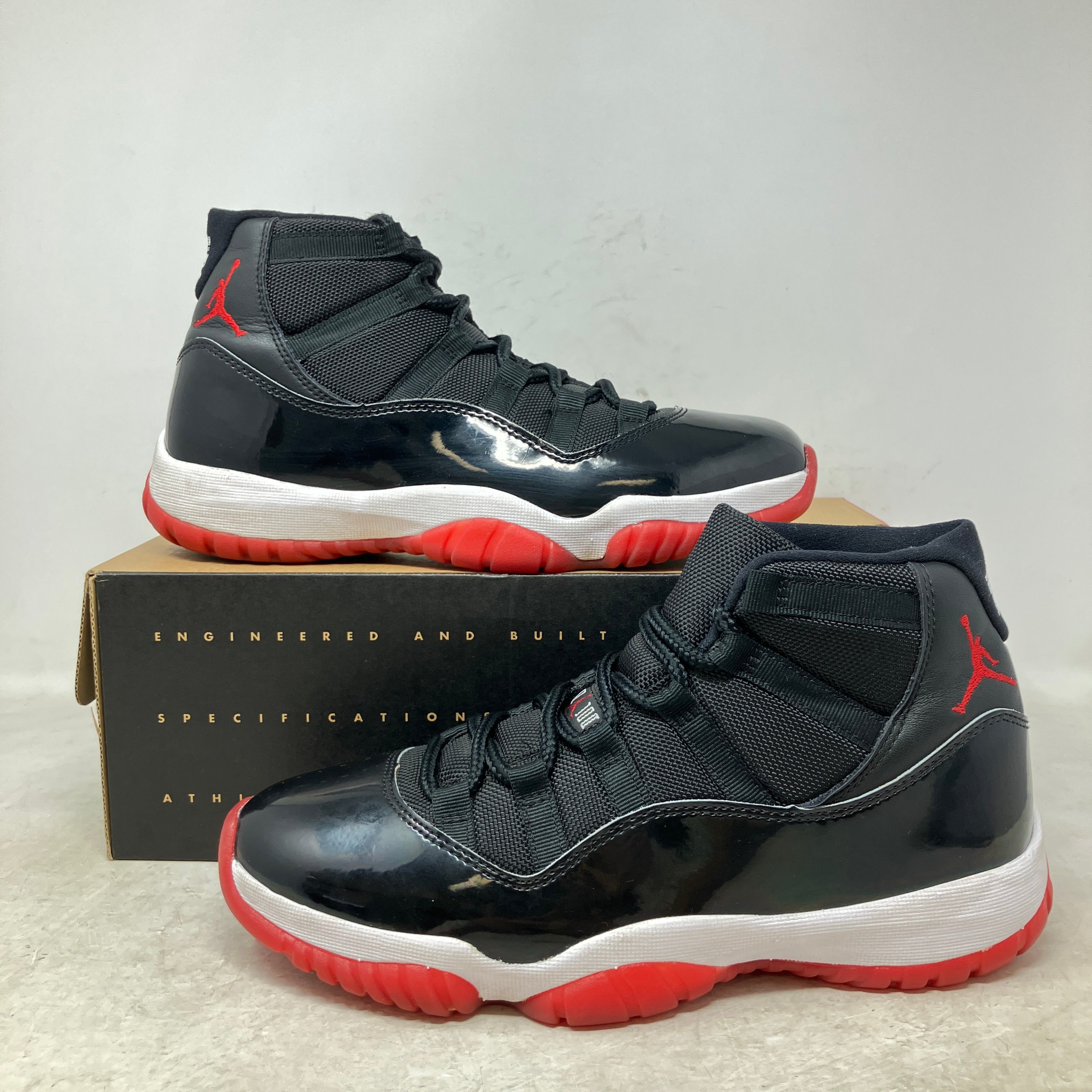 Jordan 11 Retro Playoffs Bred (2019)