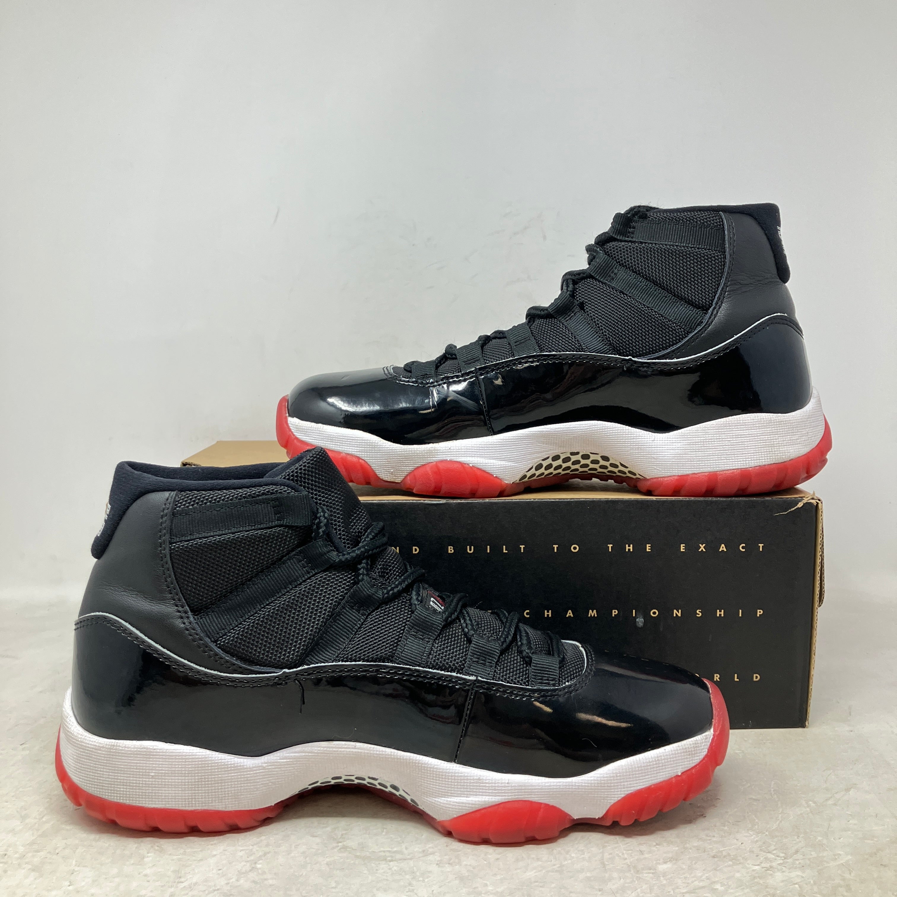 Jordan 11 Retro Playoffs Bred (2019)
