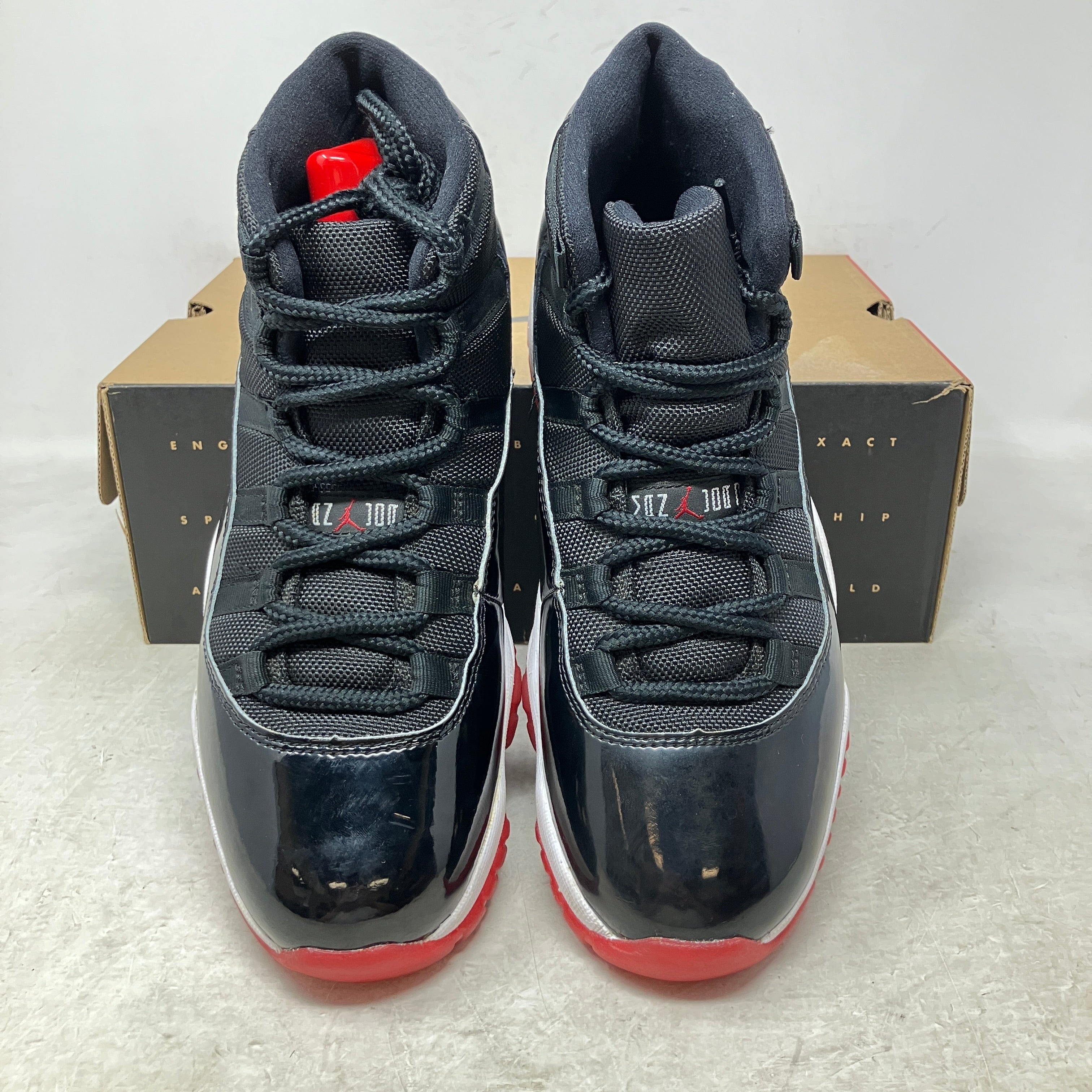 Jordan 11 Retro Playoffs Bred (2019)
