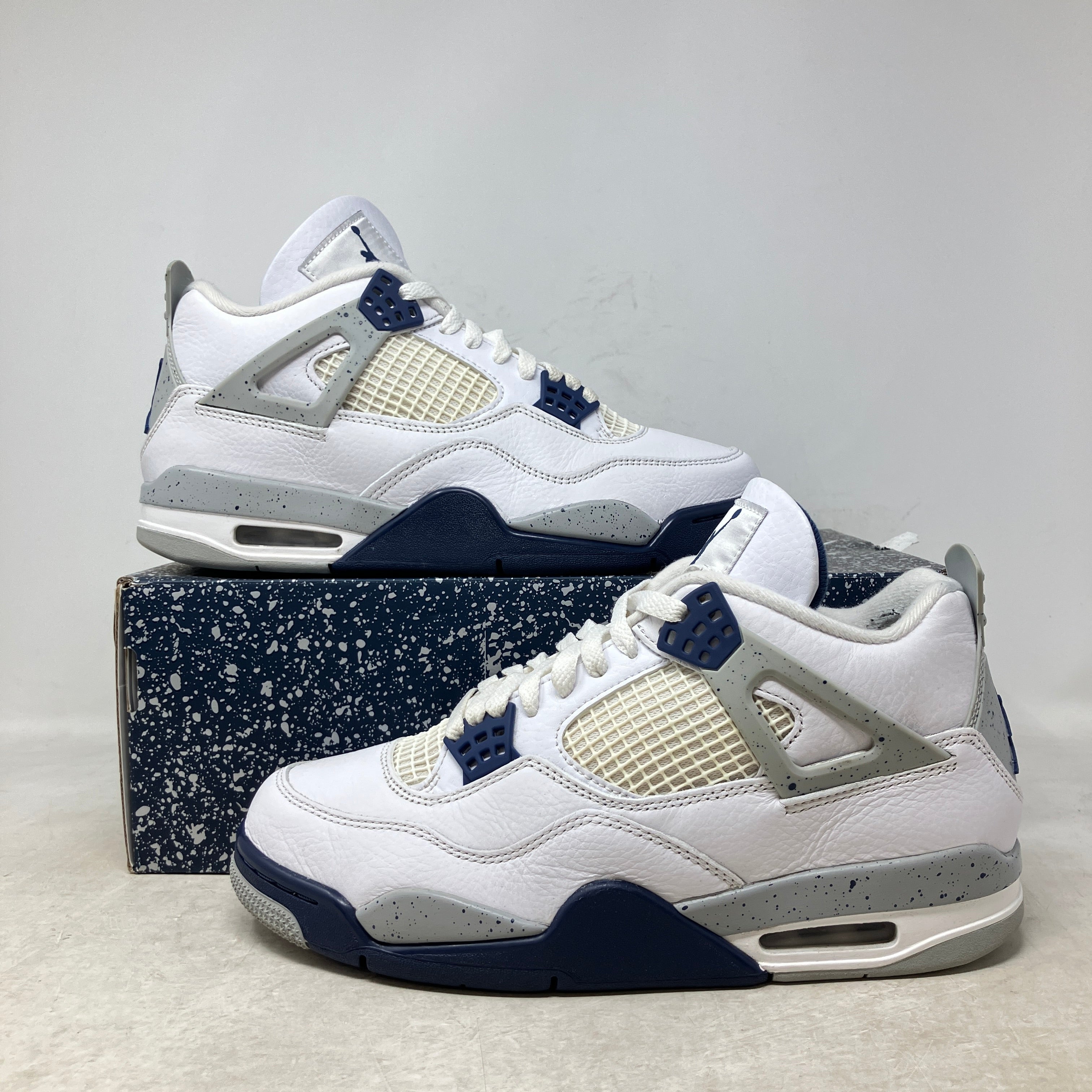 Jordan 4 Retro Midnight Navy