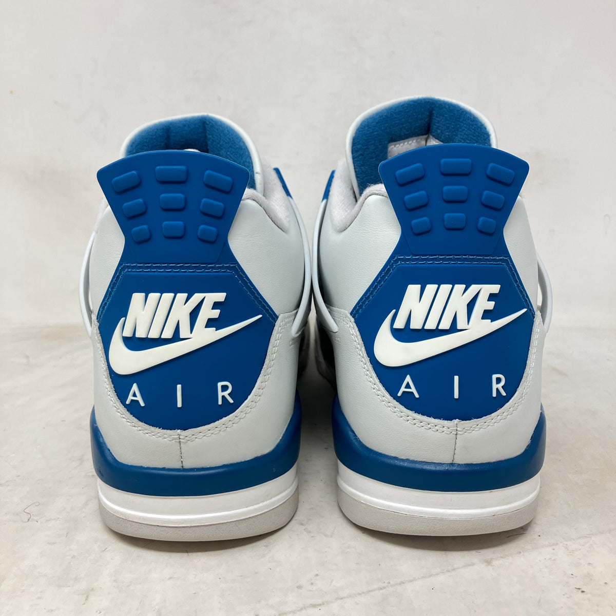 Jordan 4 Retro Military Blue (2024)
