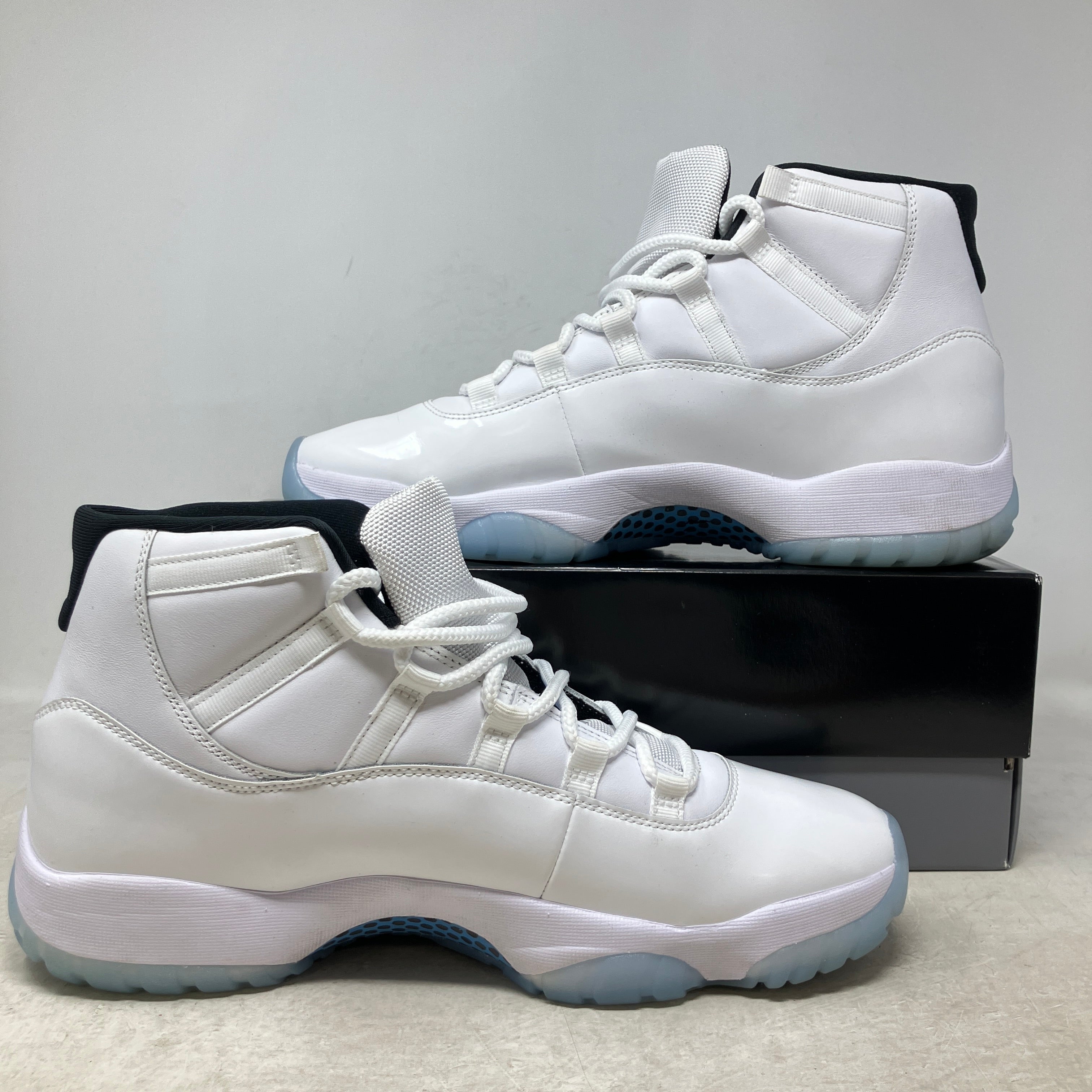 Jordan 11 Retro Legend Blue (2024)