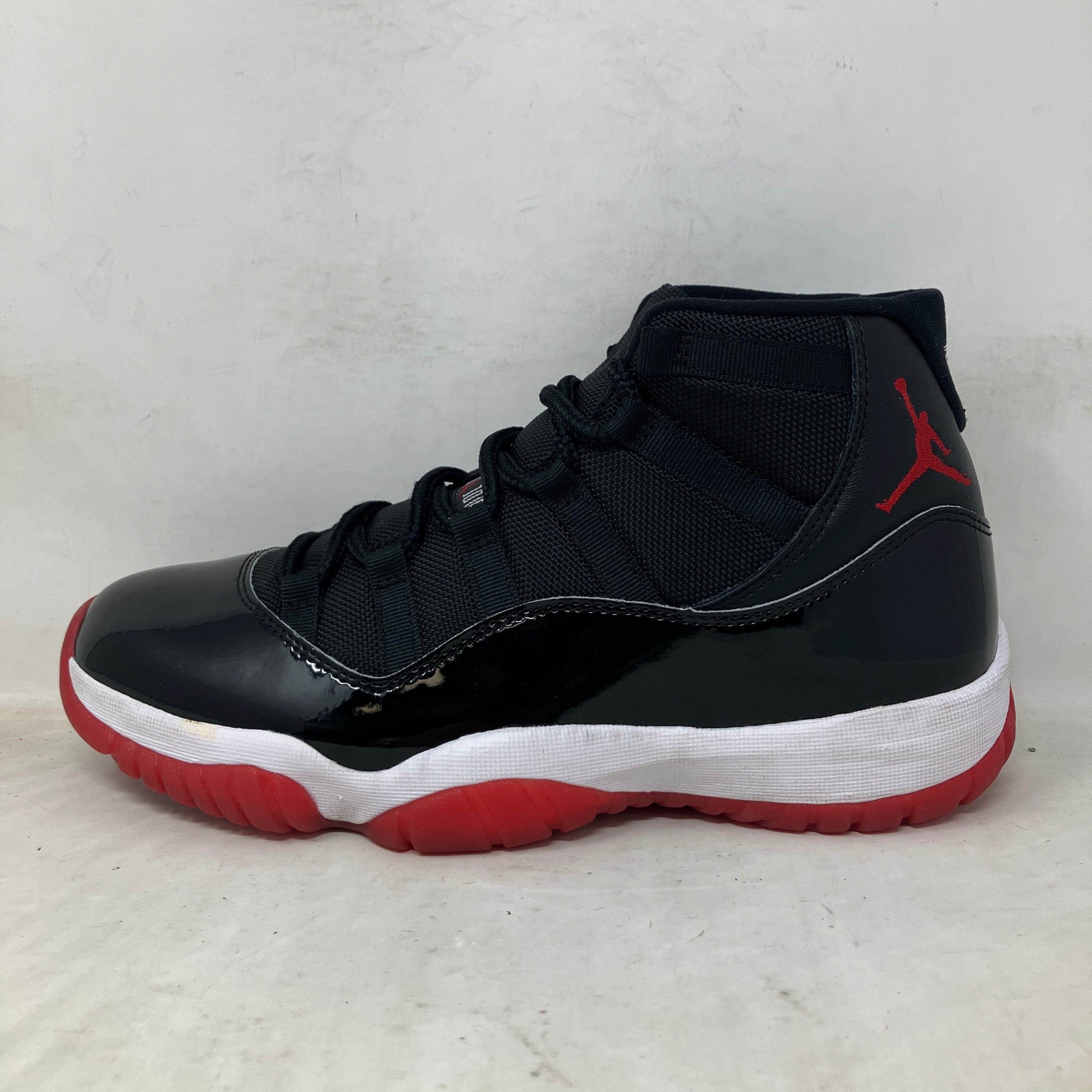 Jordan 11 Retro Playoffs Bred (2019)