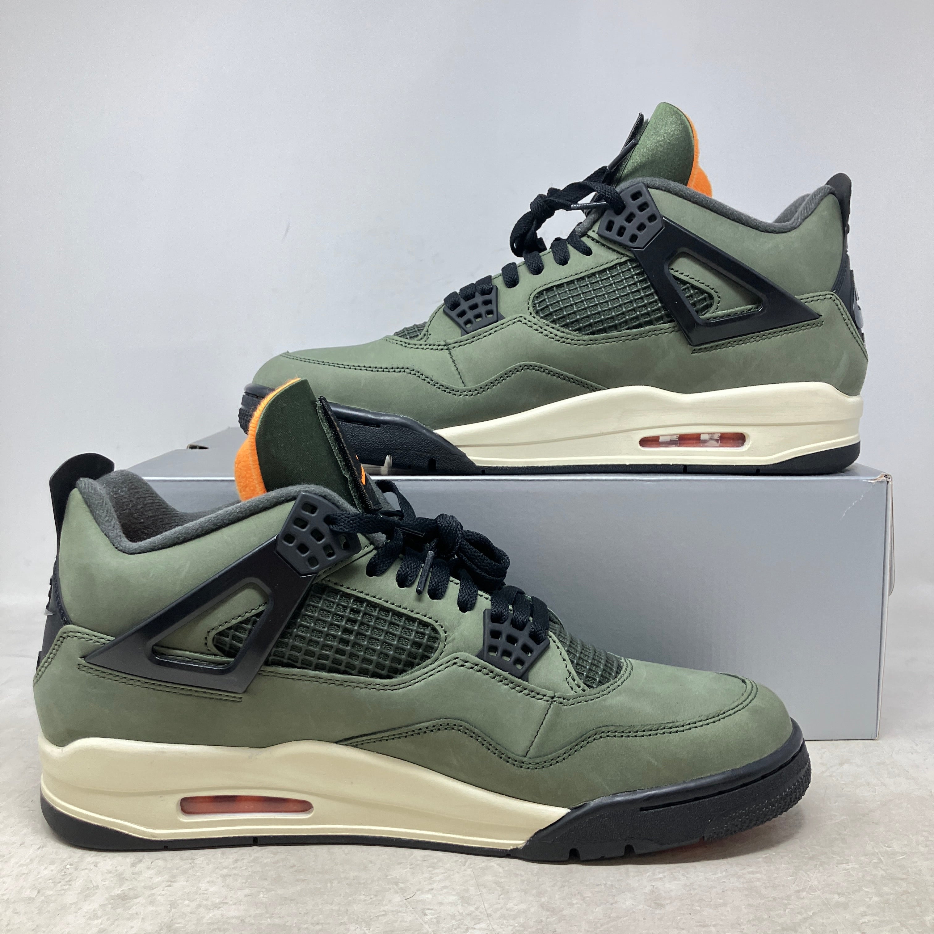 Jordan 4 Retro OG SP Undefeated (2025)