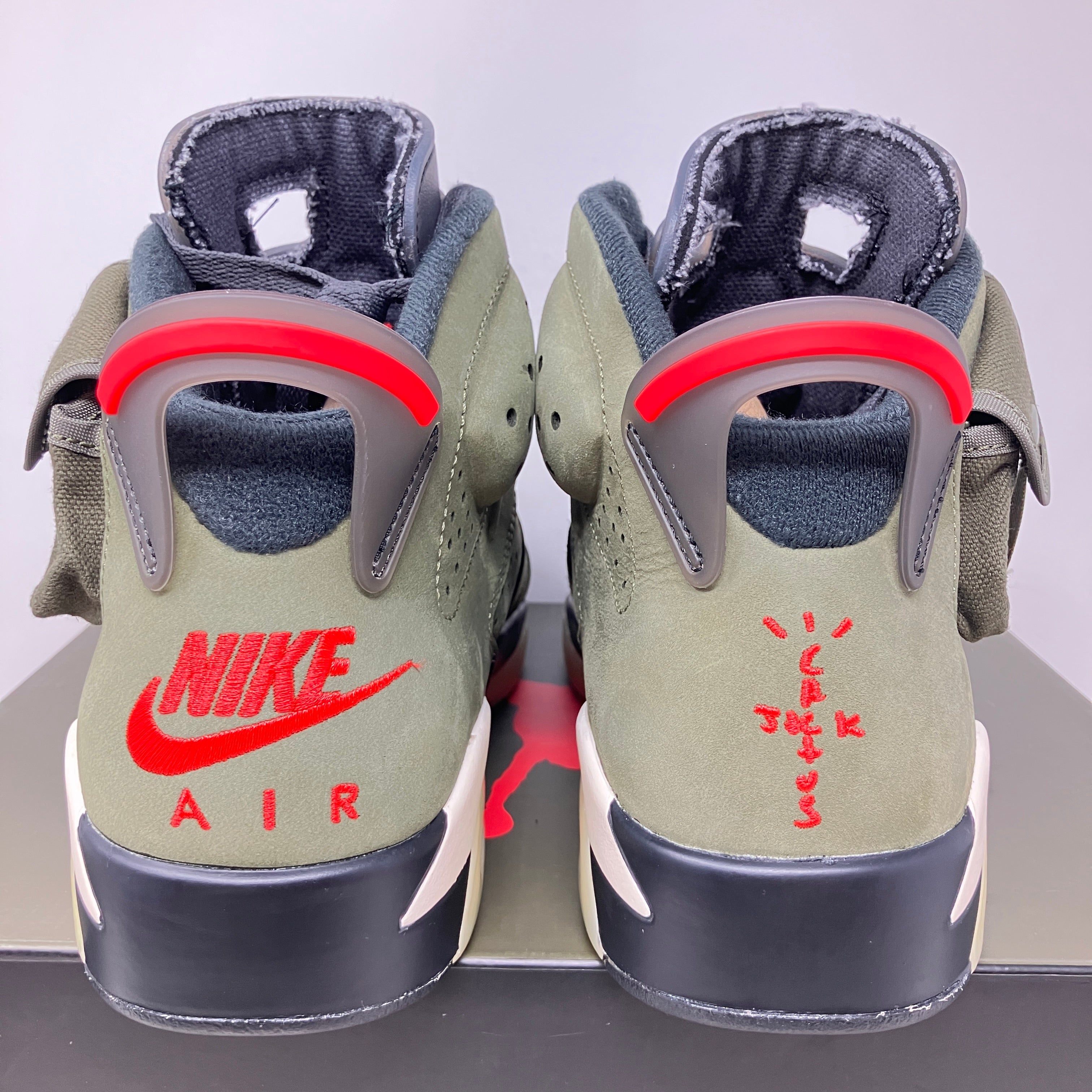 Jordan 6 Retro Travis Scott