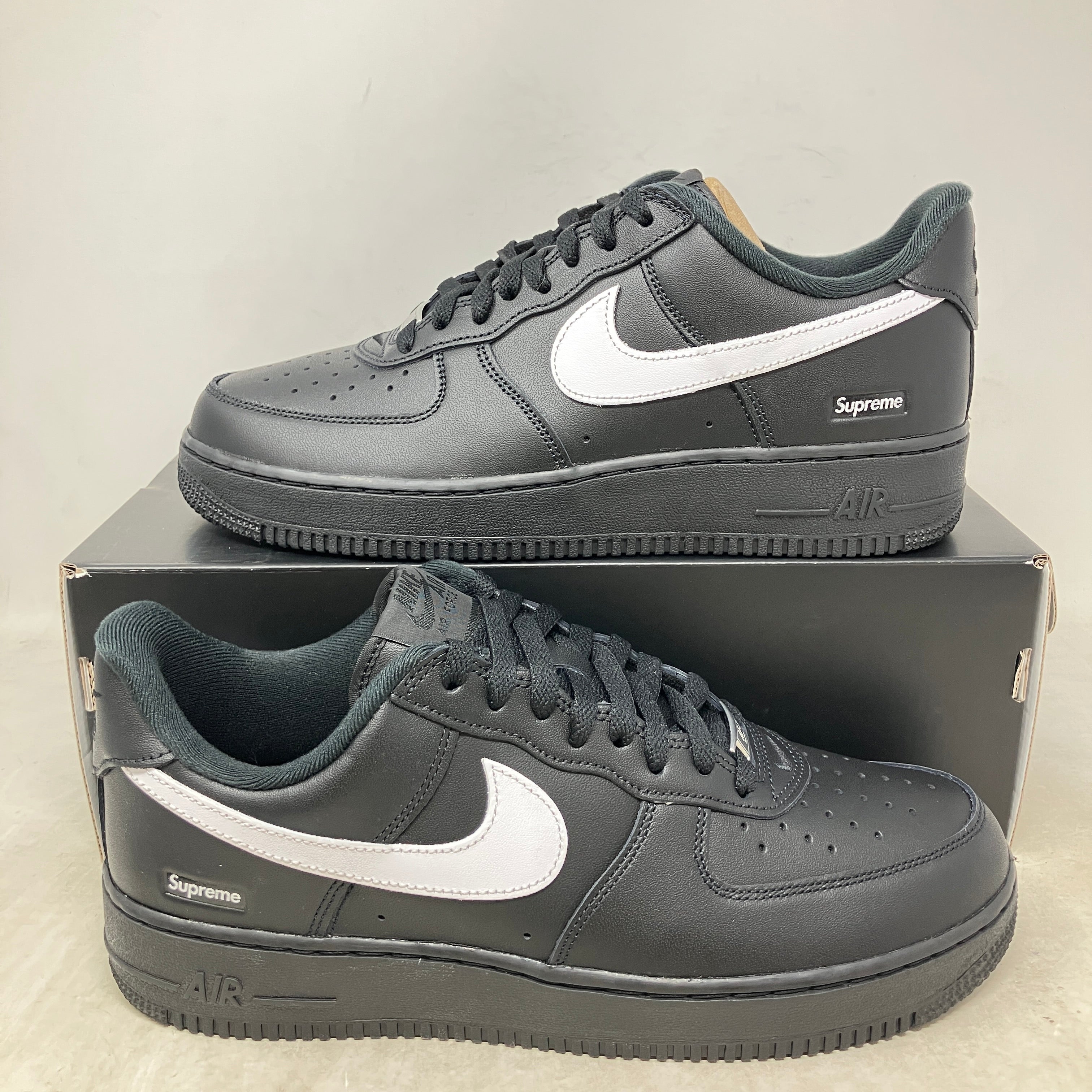 Nike Air Force 1 Low Supreme Black White