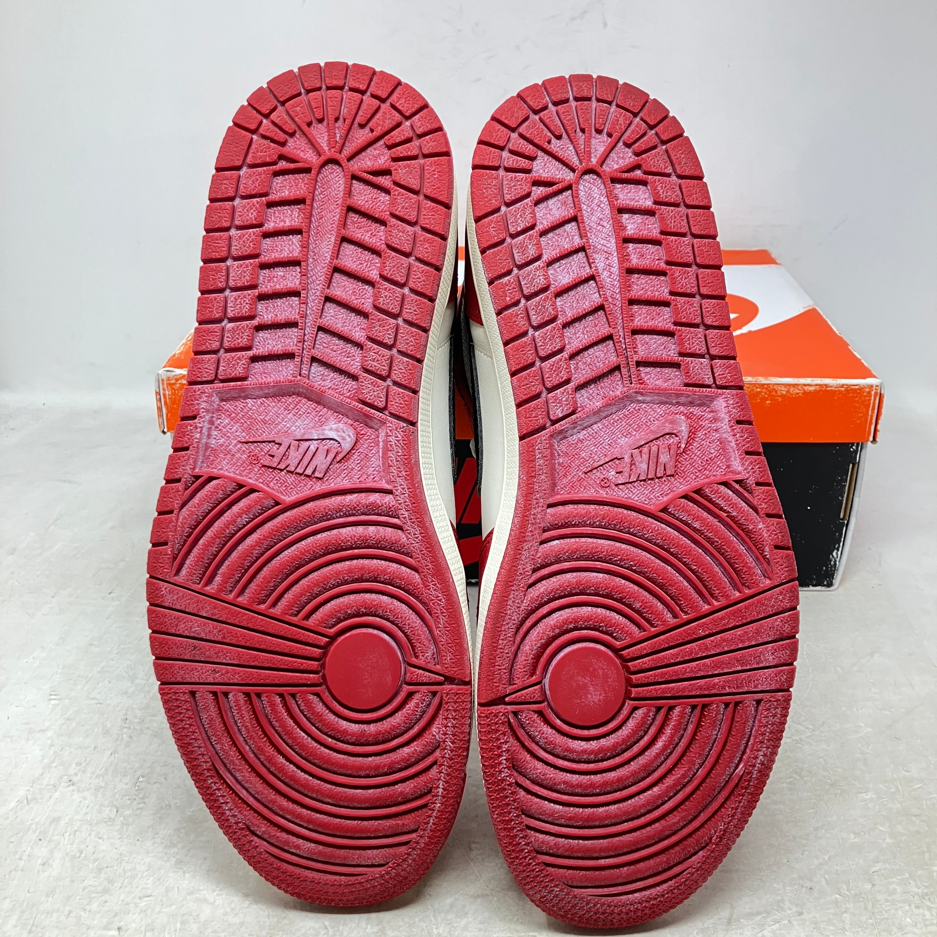 Jordan 1 Retro High OG Chicago Lost and Found