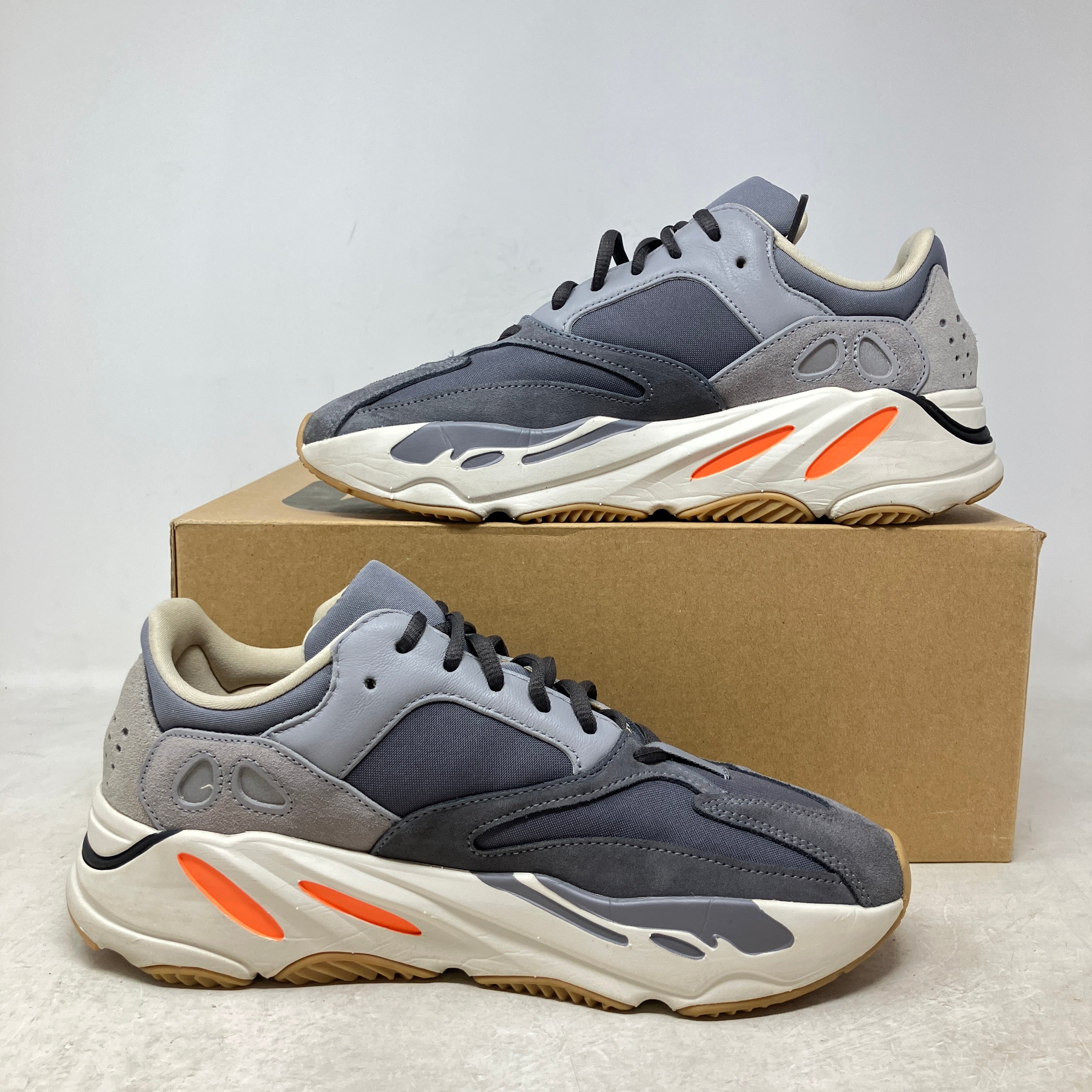 adidas Yeezy Boost 700 Magnet